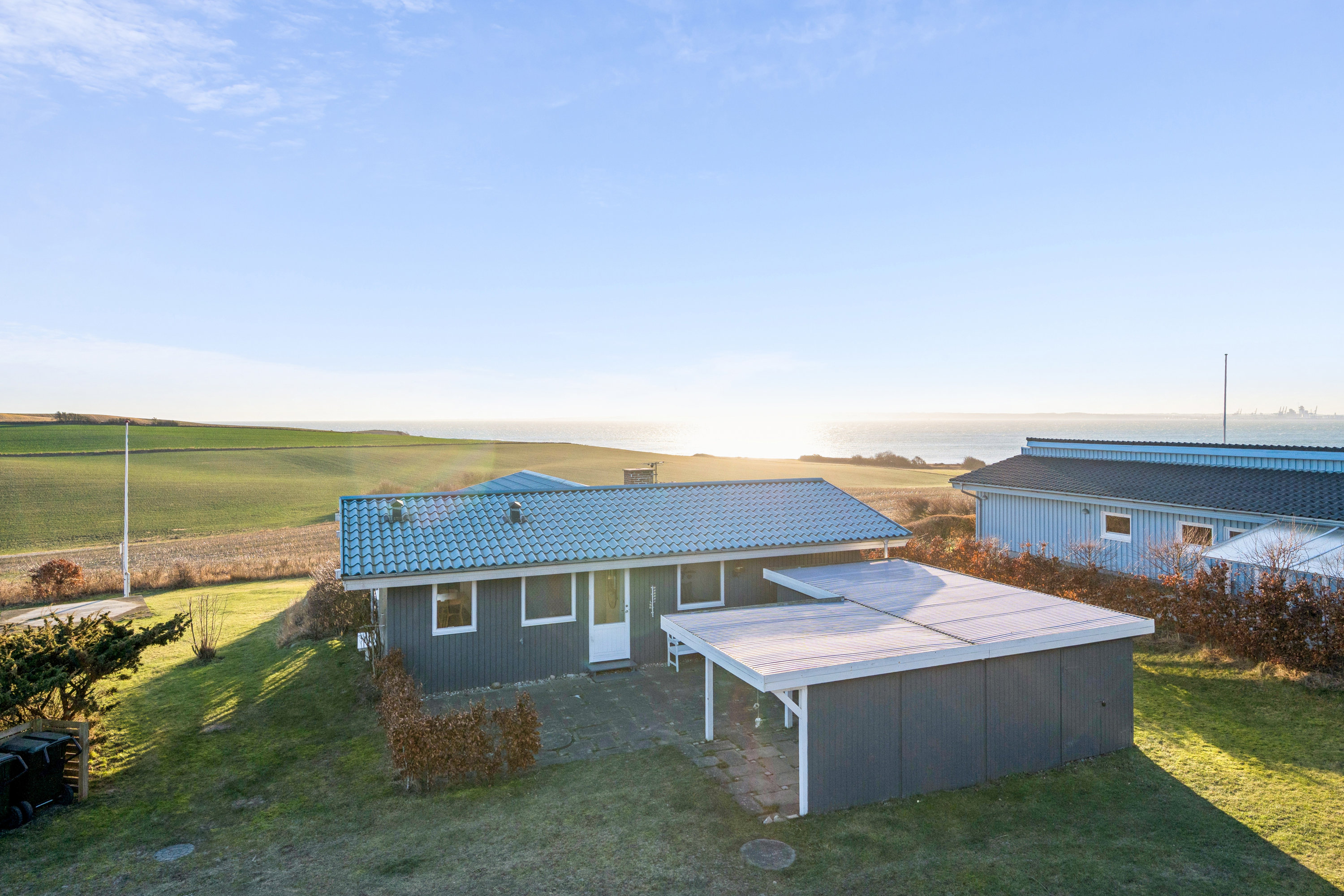 Lådenbjerg 31, Skødshoved Strand, 8420 Knebel