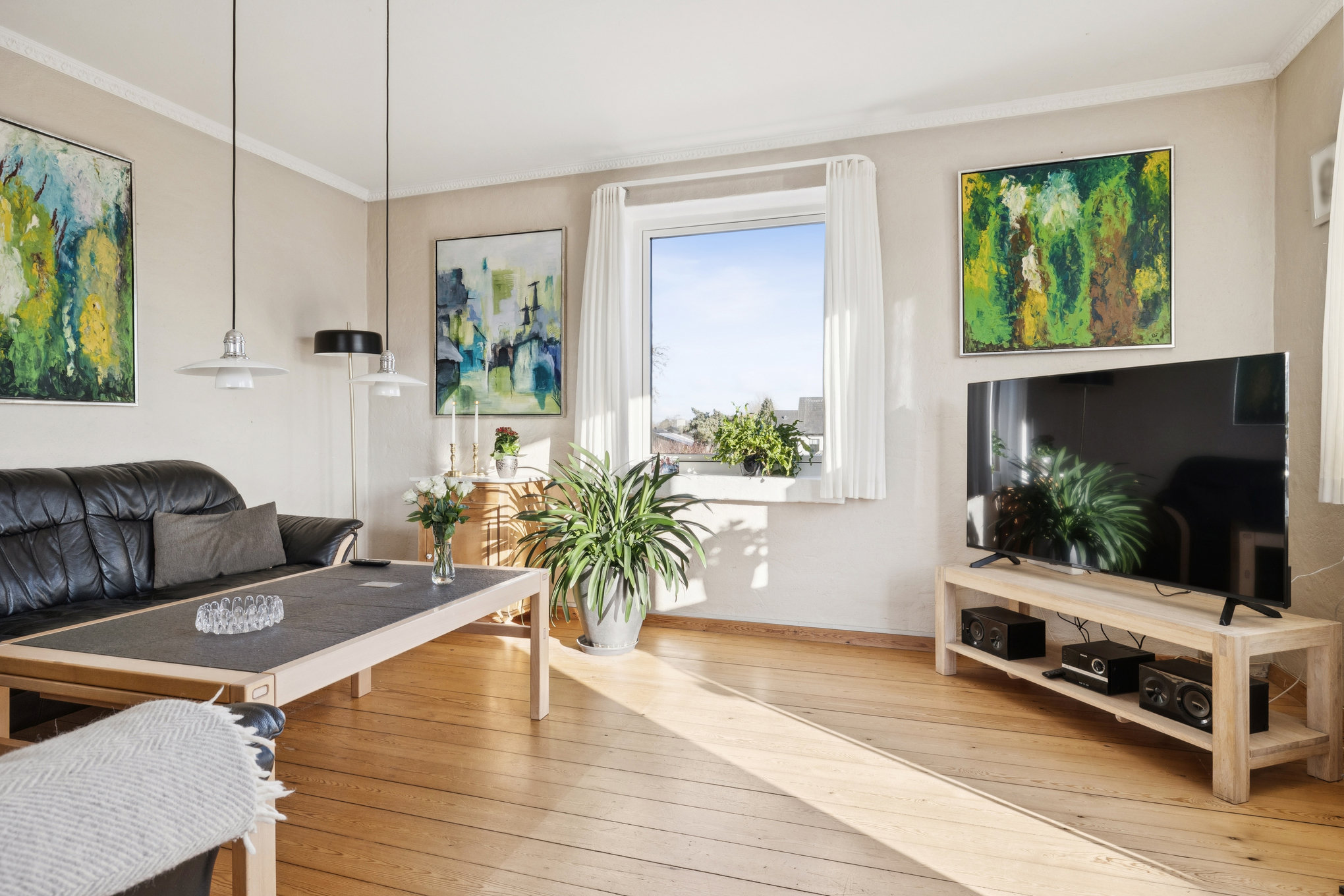 Fremhævet stue billede i fuldskærmstilstand. Billede af Lemvigvej 11, 8940 Randers SV