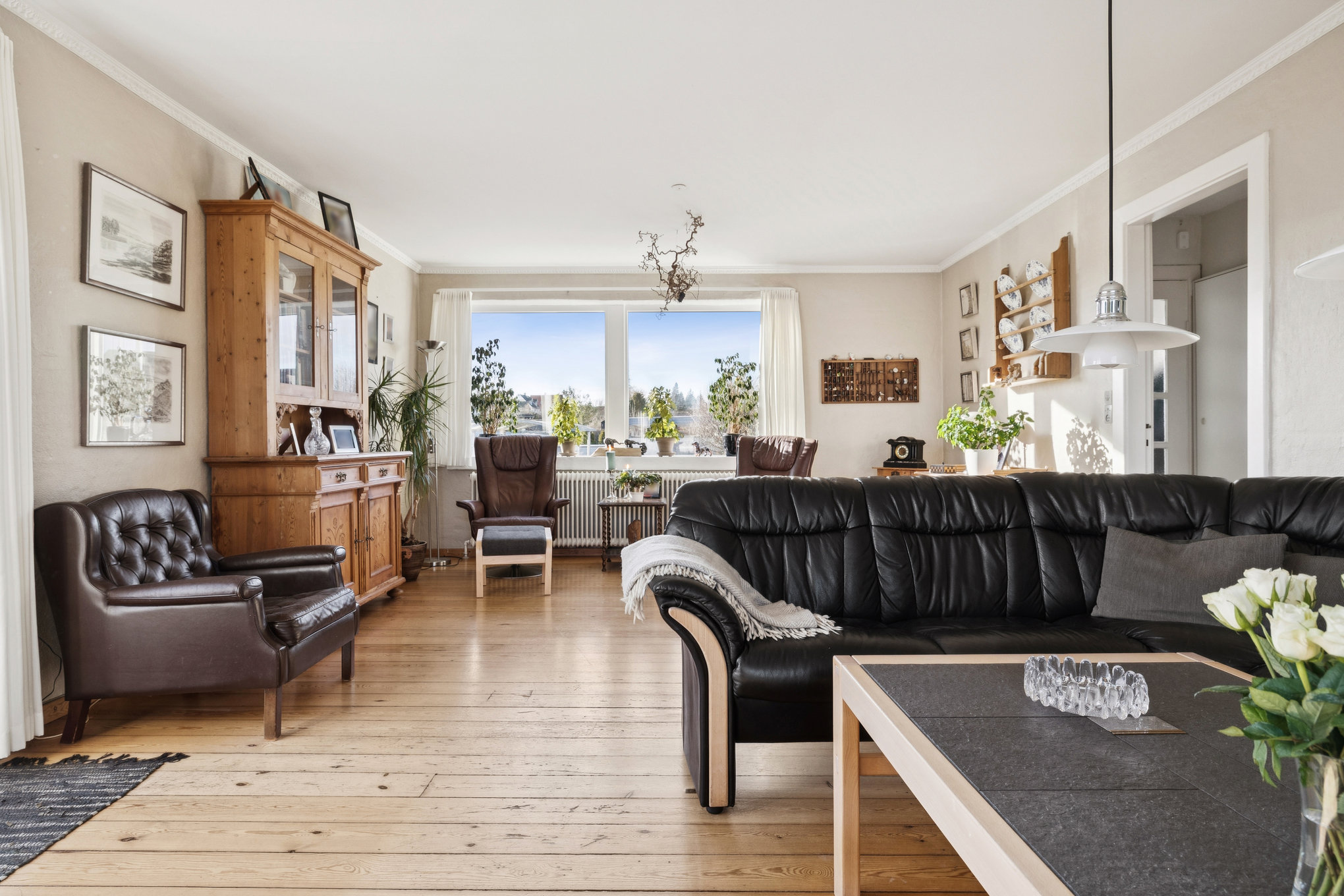 Fremhævet stue billede i fuldskærmstilstand. Billede af Lemvigvej 11, 8940 Randers SV