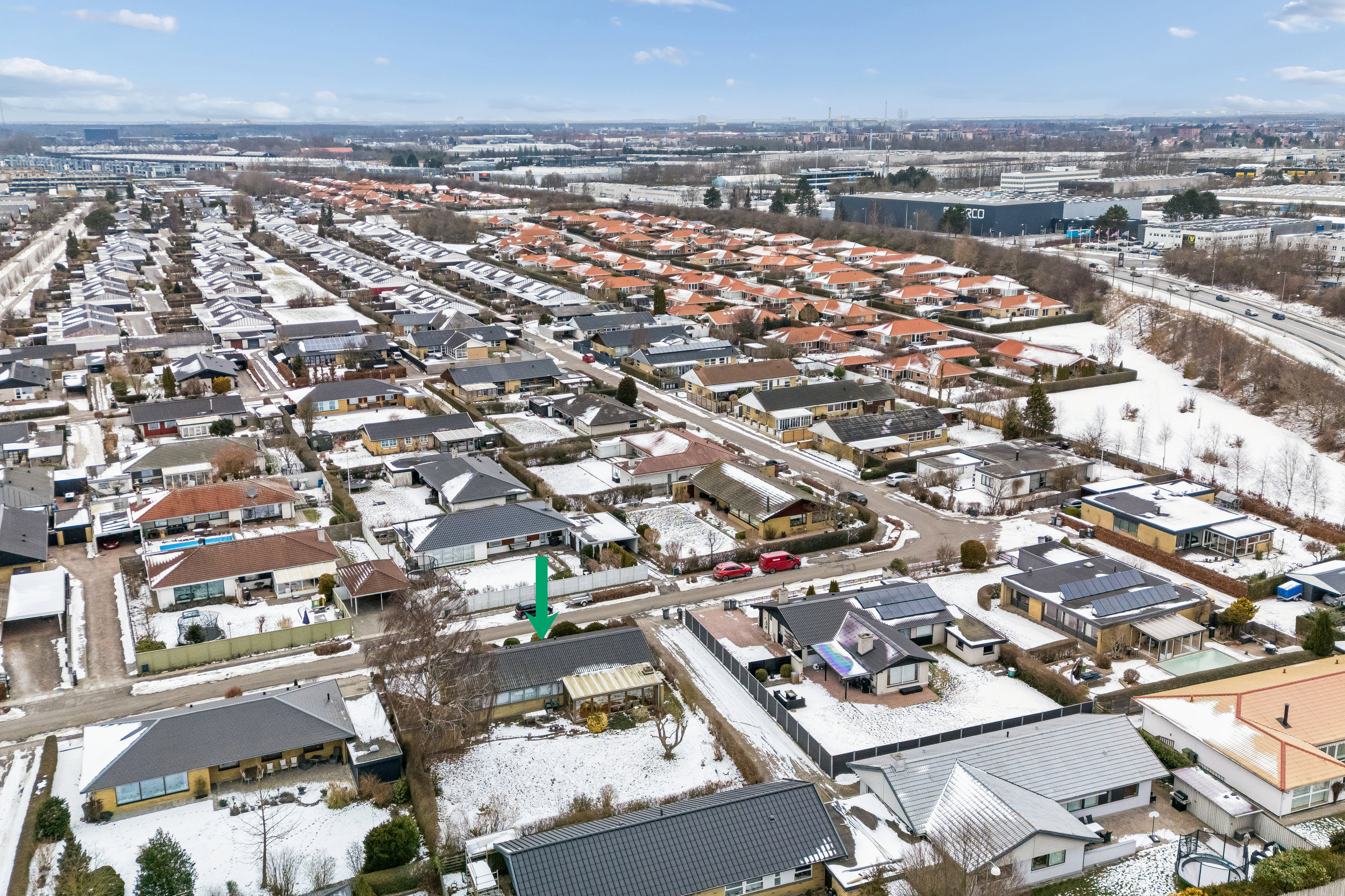 Fremhævet luftfoto billede i fuldskærmstilstand. Billede af Syvhøjvænge 10, 2625 Vallensbæk