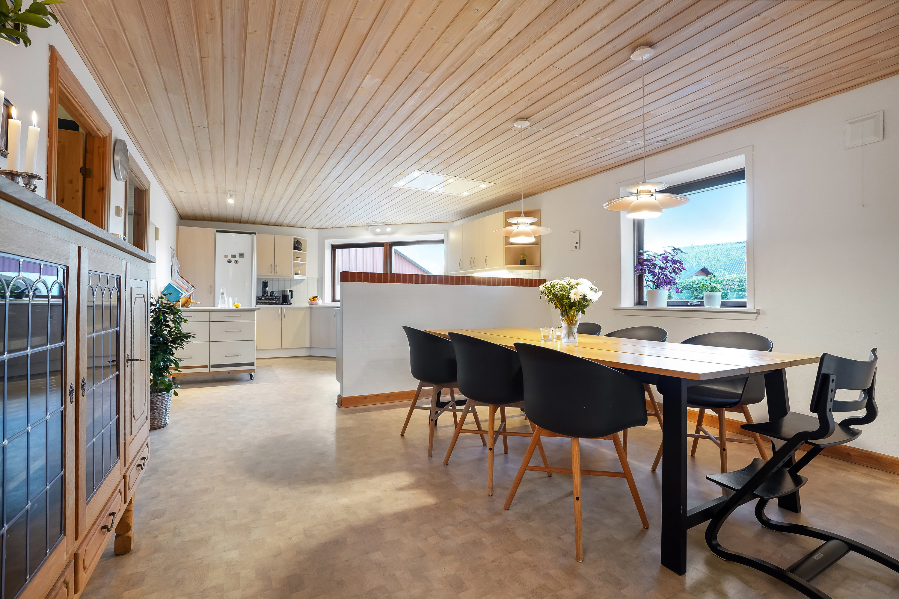 Fremhævet køkken billede i fuldskærmstilstand. Billede af A G Jensens Vej 4, 7250 Hejnsvig