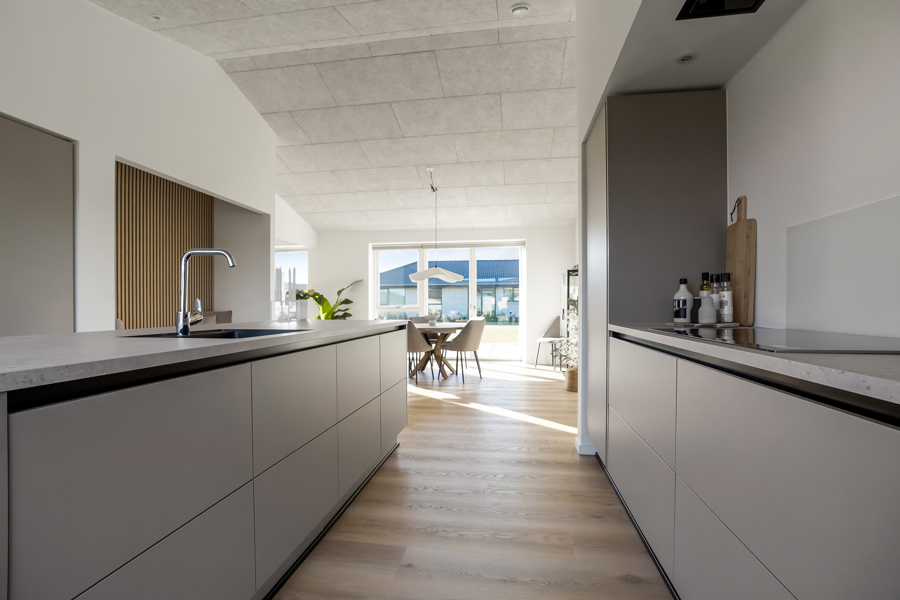 Fremhævet køkken billede i fuldskærmstilstand. Billede af Valmuen 16, 7190 Billund