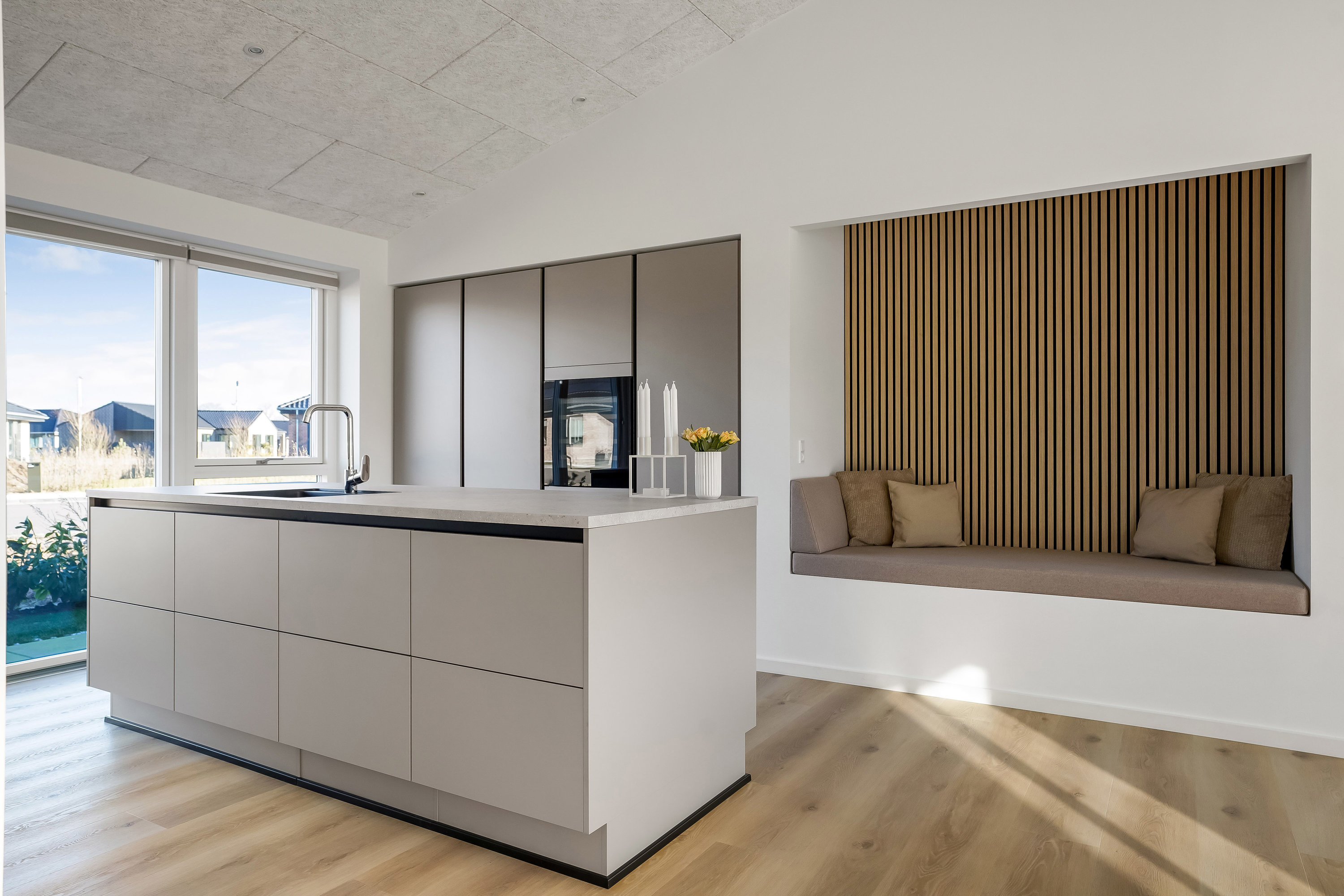 Fremhævet køkken billede i fuldskærmstilstand. Billede af Valmuen 16, 7190 Billund