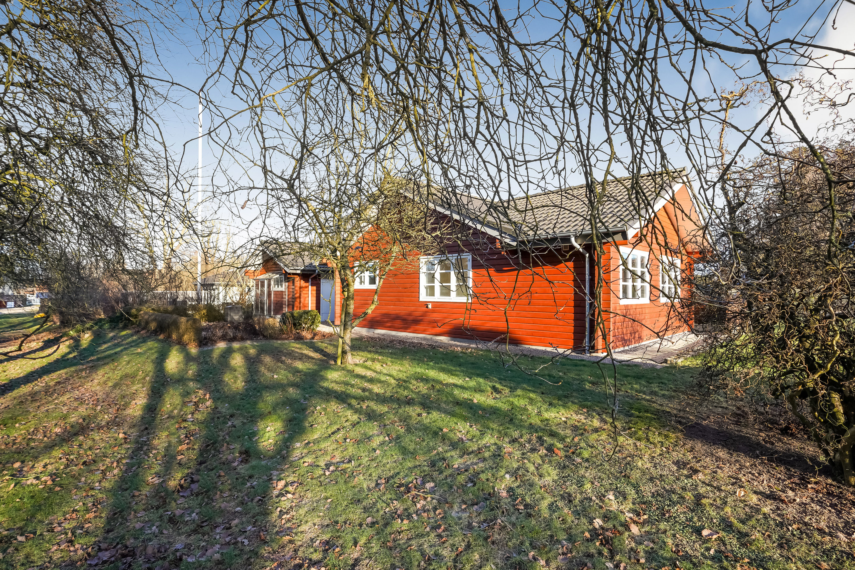 Fremhævet have billede i fuldskærmstilstand. Billede af Østerled 15, 7171 Uldum