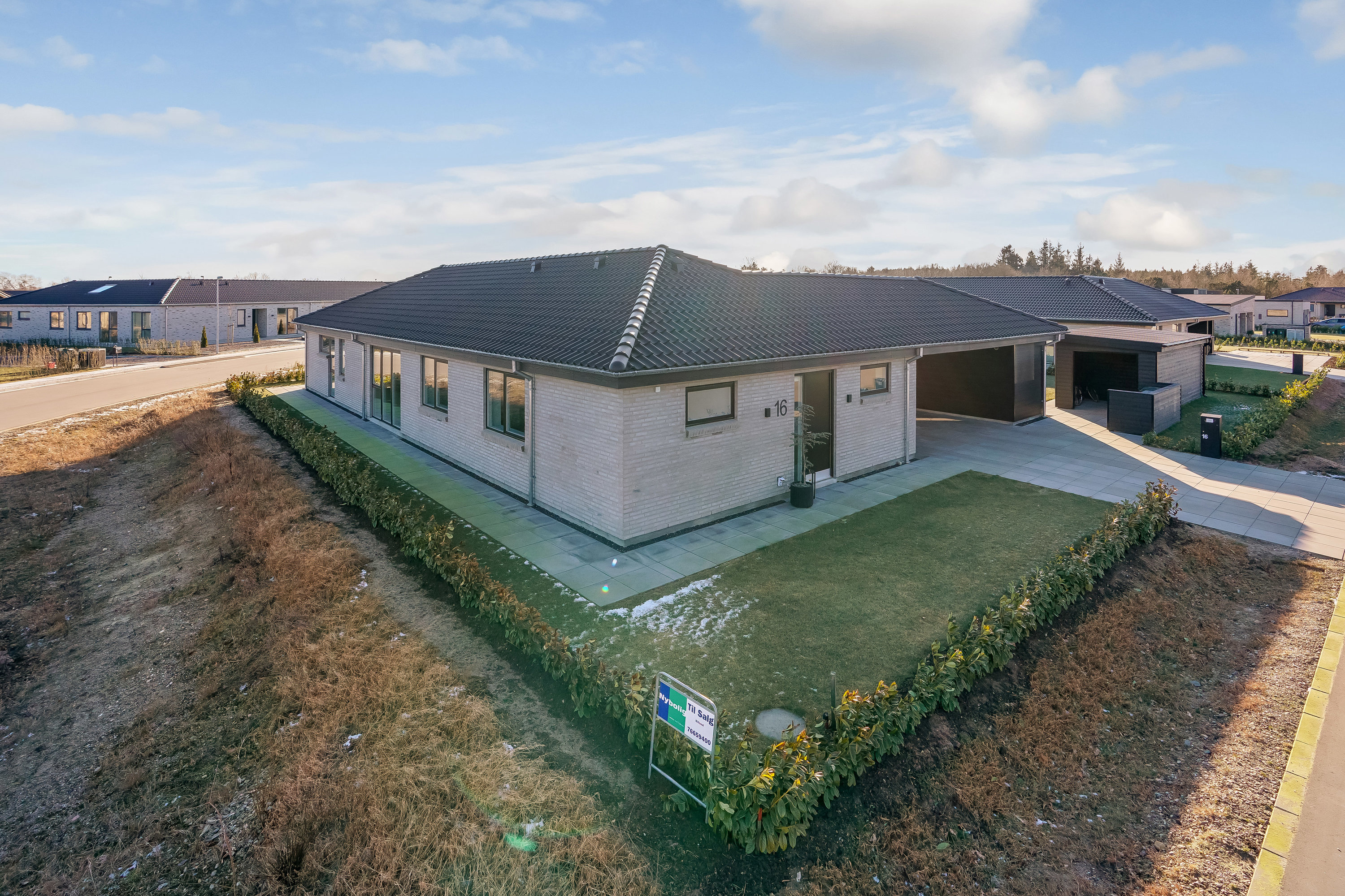 Fremhævet ejendommen billede i fuldskærmstilstand. Billede af Valmuen 16, 7190 Billund