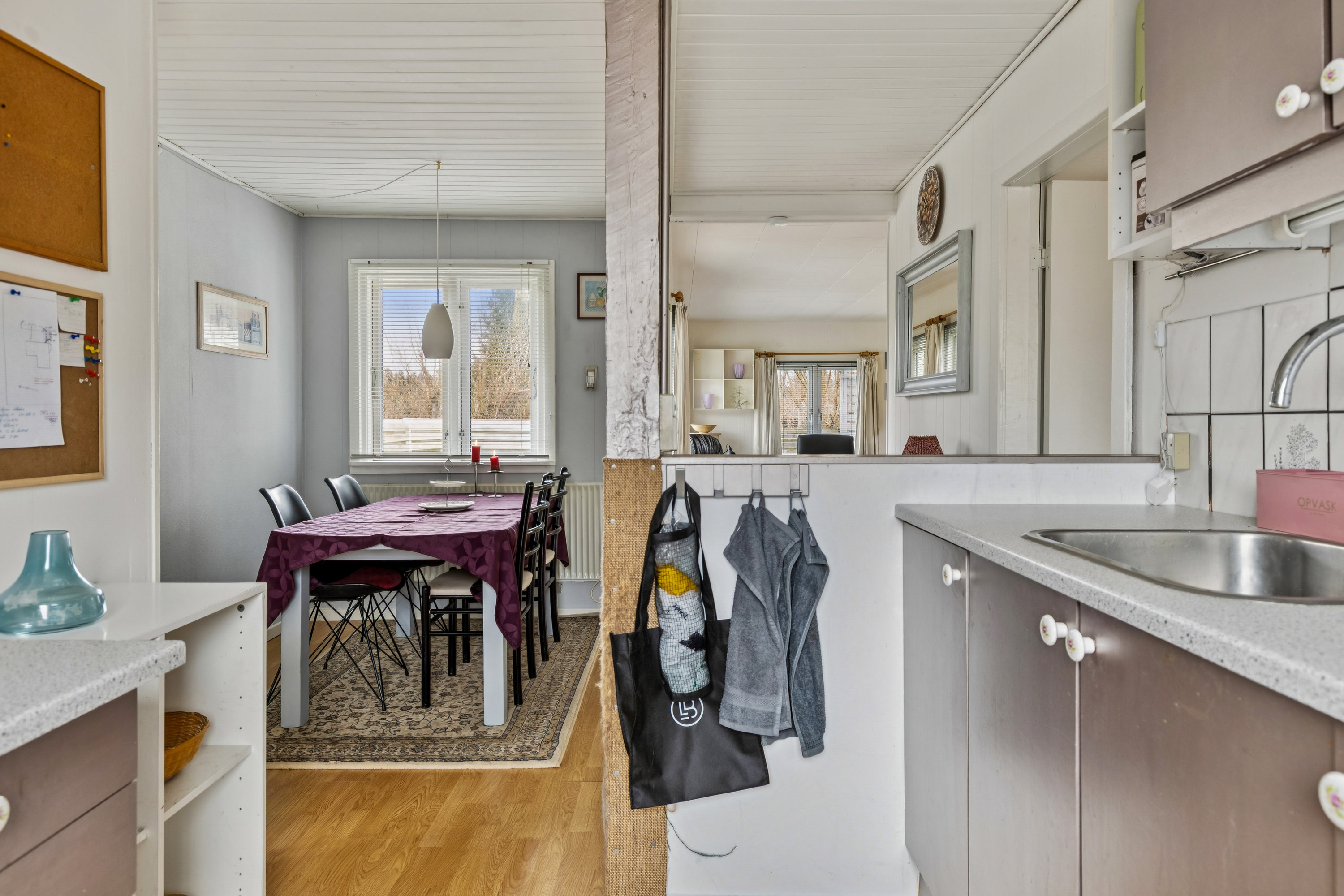 Fremhævet køkken billede i fuldskærmstilstand. Billede af Hellevej 7, Kaldred, 4593 Eskebjerg