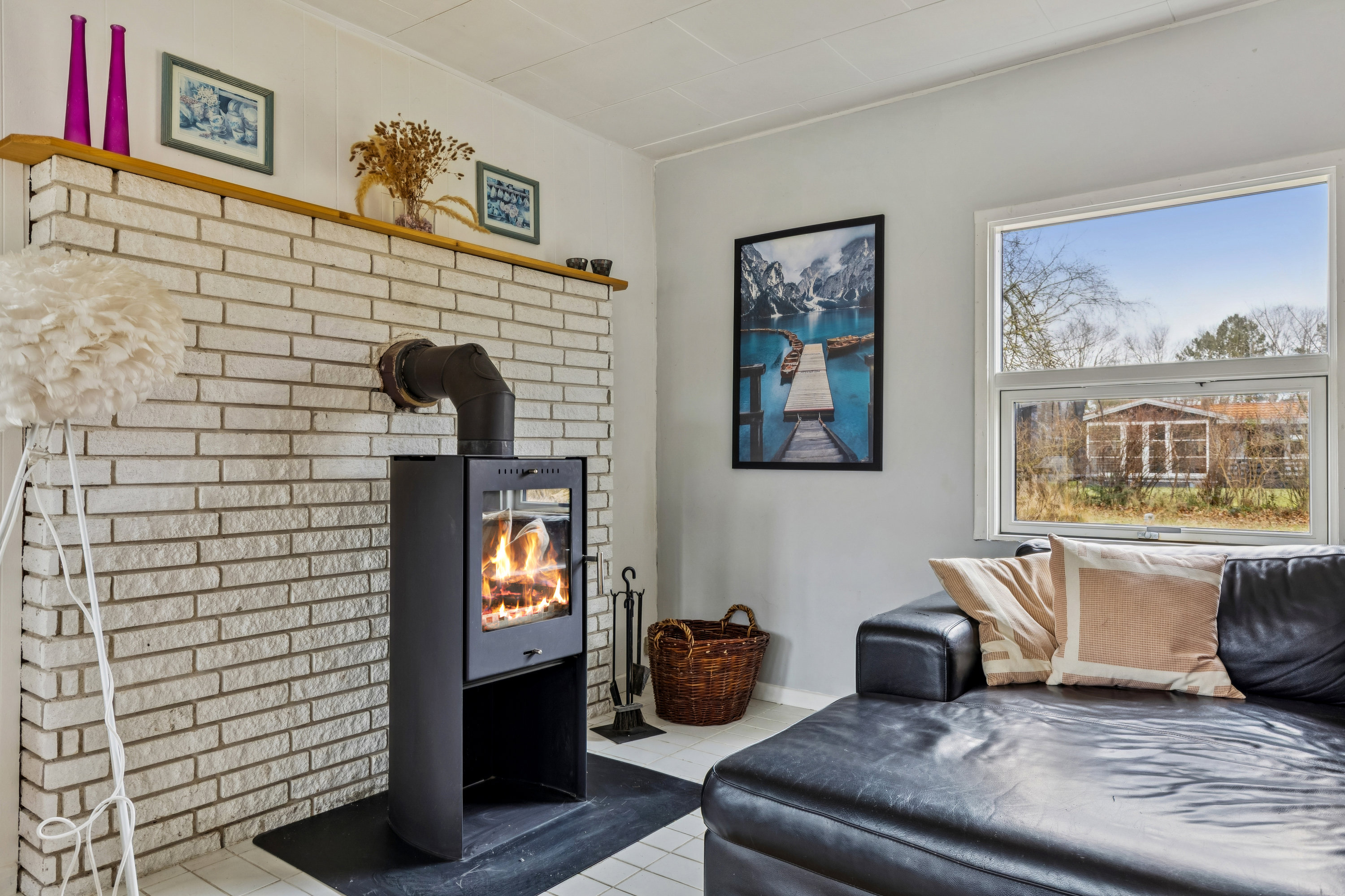 Fremhævet stue billede i fuldskærmstilstand. Billede af Hellevej 7, Kaldred, 4593 Eskebjerg