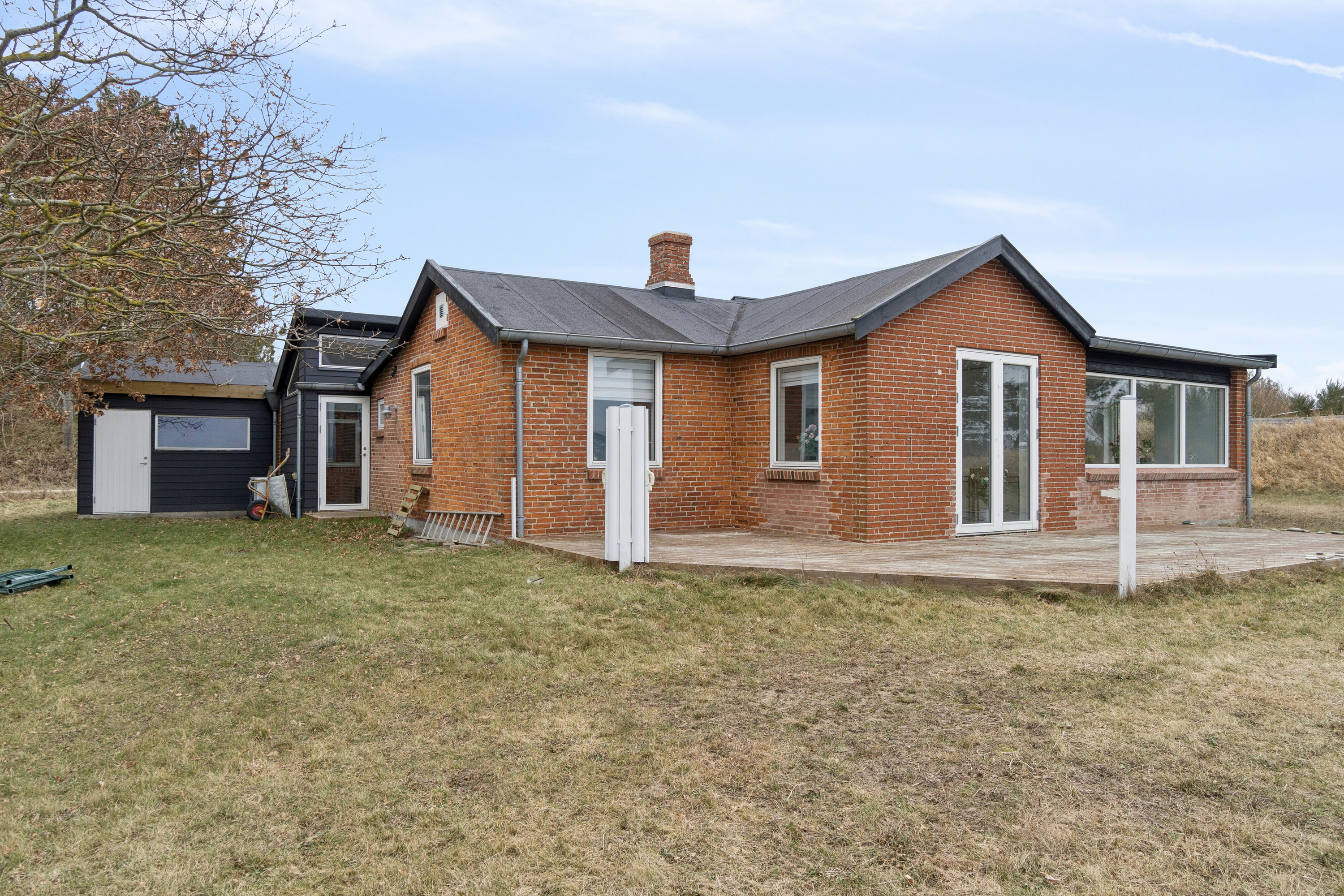 Fremhævet set fra haven billede i fuldskærmstilstand. Billede af Sydvej 5B, 4400 Kalundborg