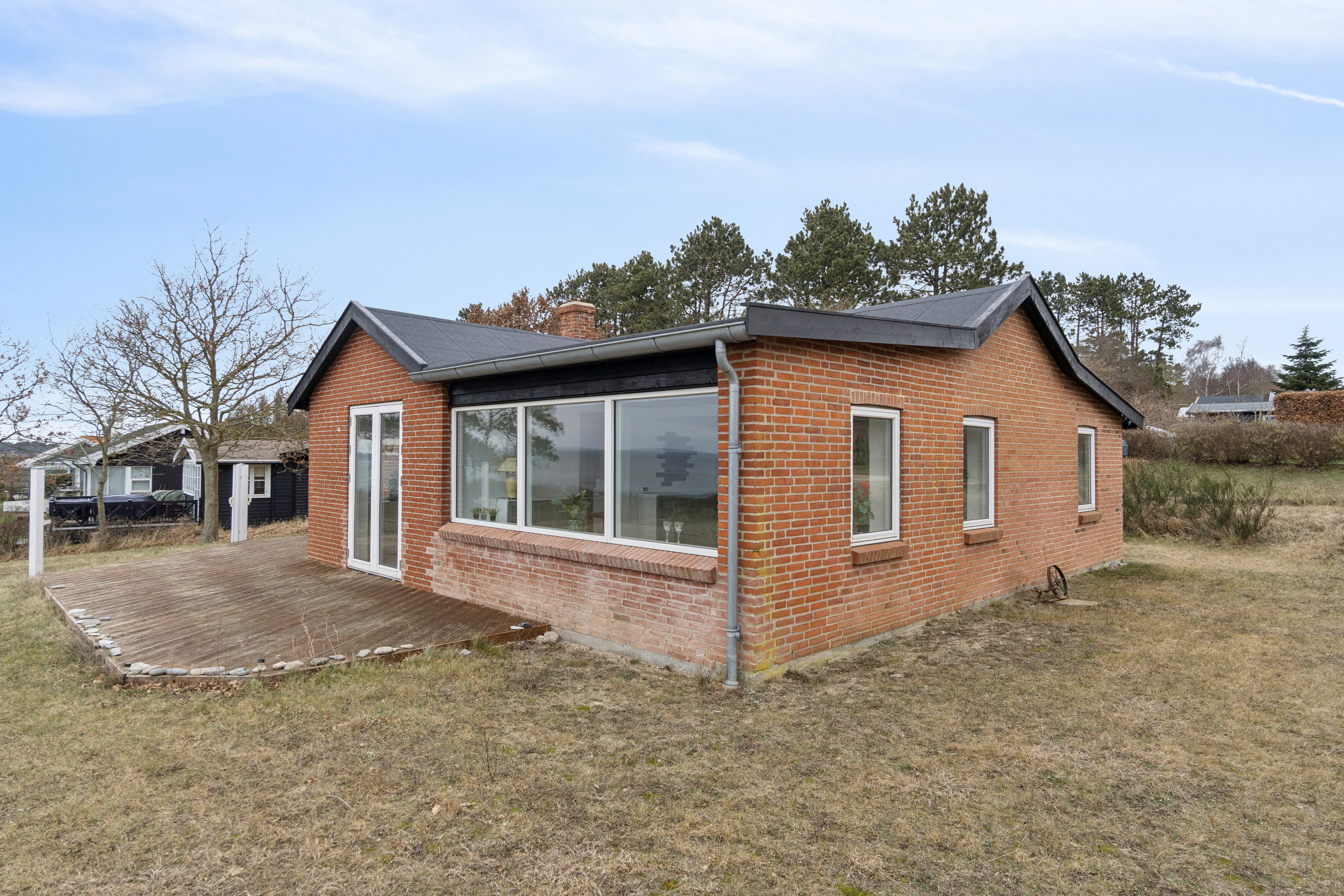 Fremhævet set fra haven billede i fuldskærmstilstand. Billede af Sydvej 5B, 4400 Kalundborg