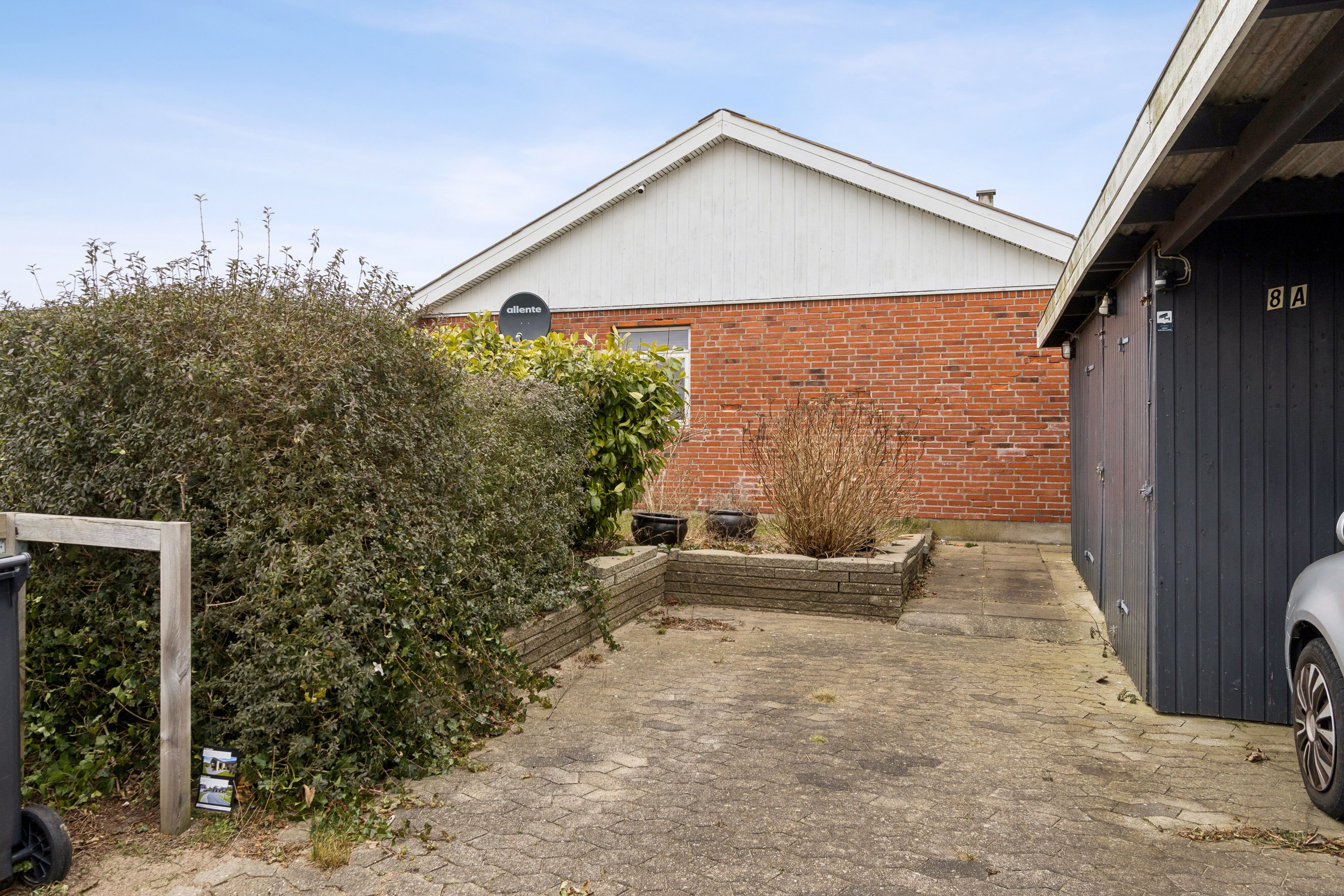 Fremhævet udendørs billede i fuldskærmstilstand. Billede af Sandskrænten 8A, 4400 Kalundborg