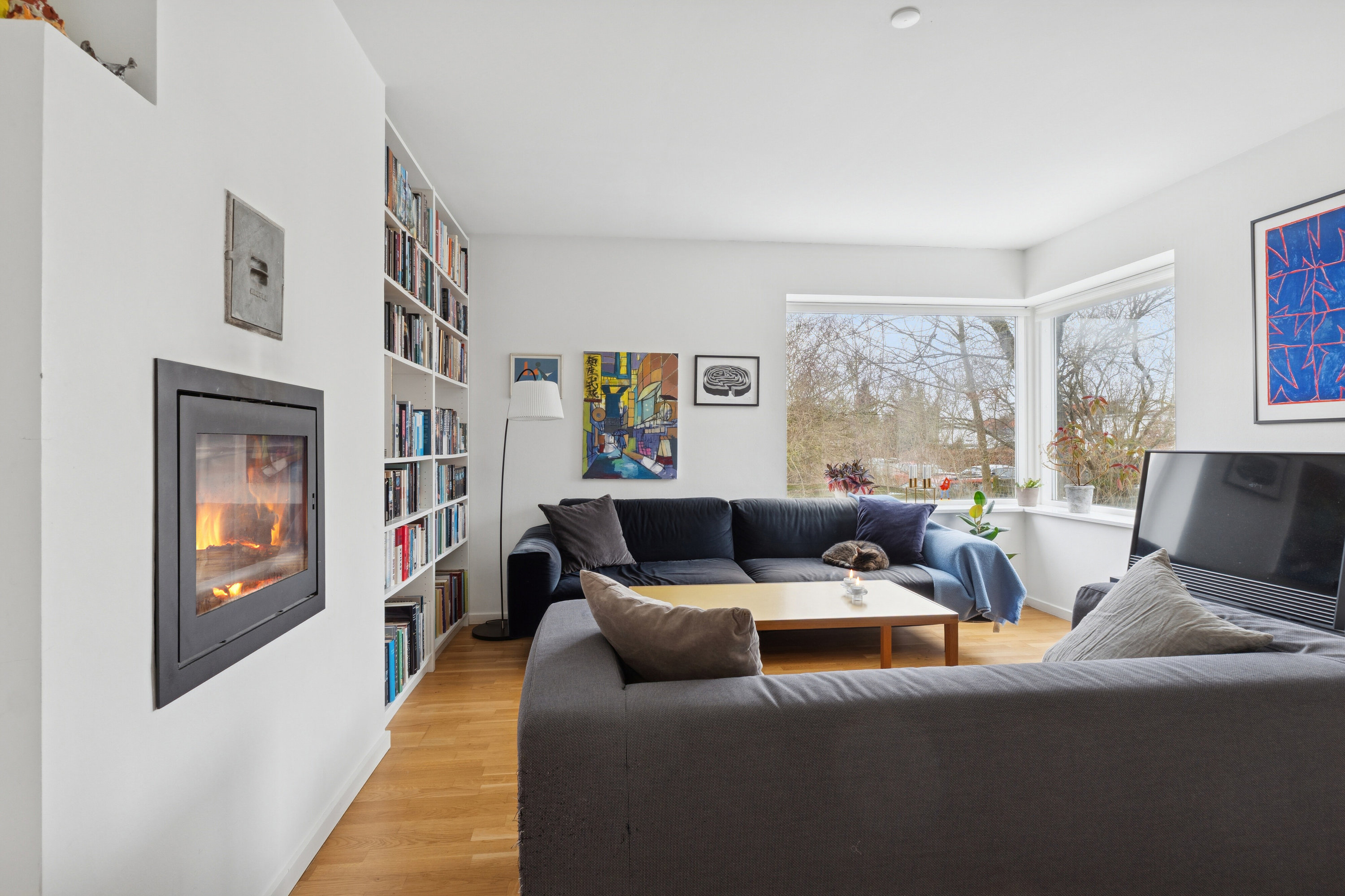 Fremhævet stue billede i fuldskærmstilstand. Billede af Wienervej 17, 2830 Virum