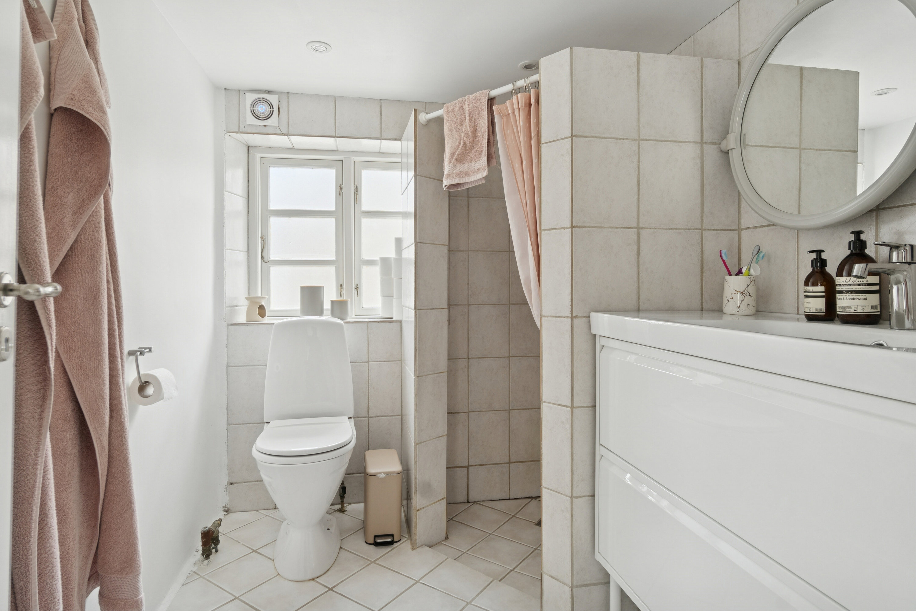 Fremhævet badeværelse billede i fuldskærmstilstand. Billede af Saltbæk Ringvej 23, 4400 Kalundborg