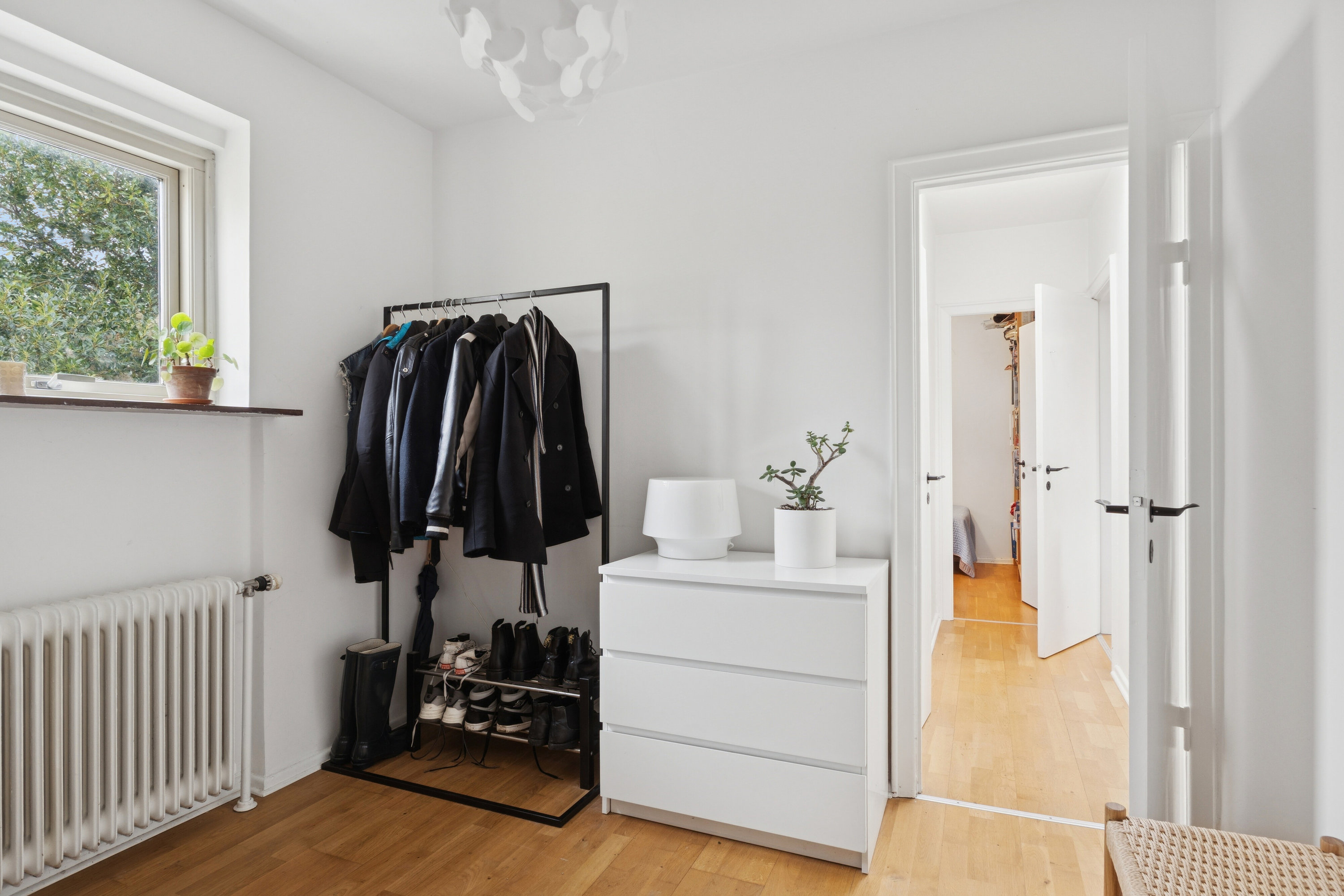 Fremhævet gang billede i fuldskærmstilstand. Billede af Wienervej 17, 2830 Virum