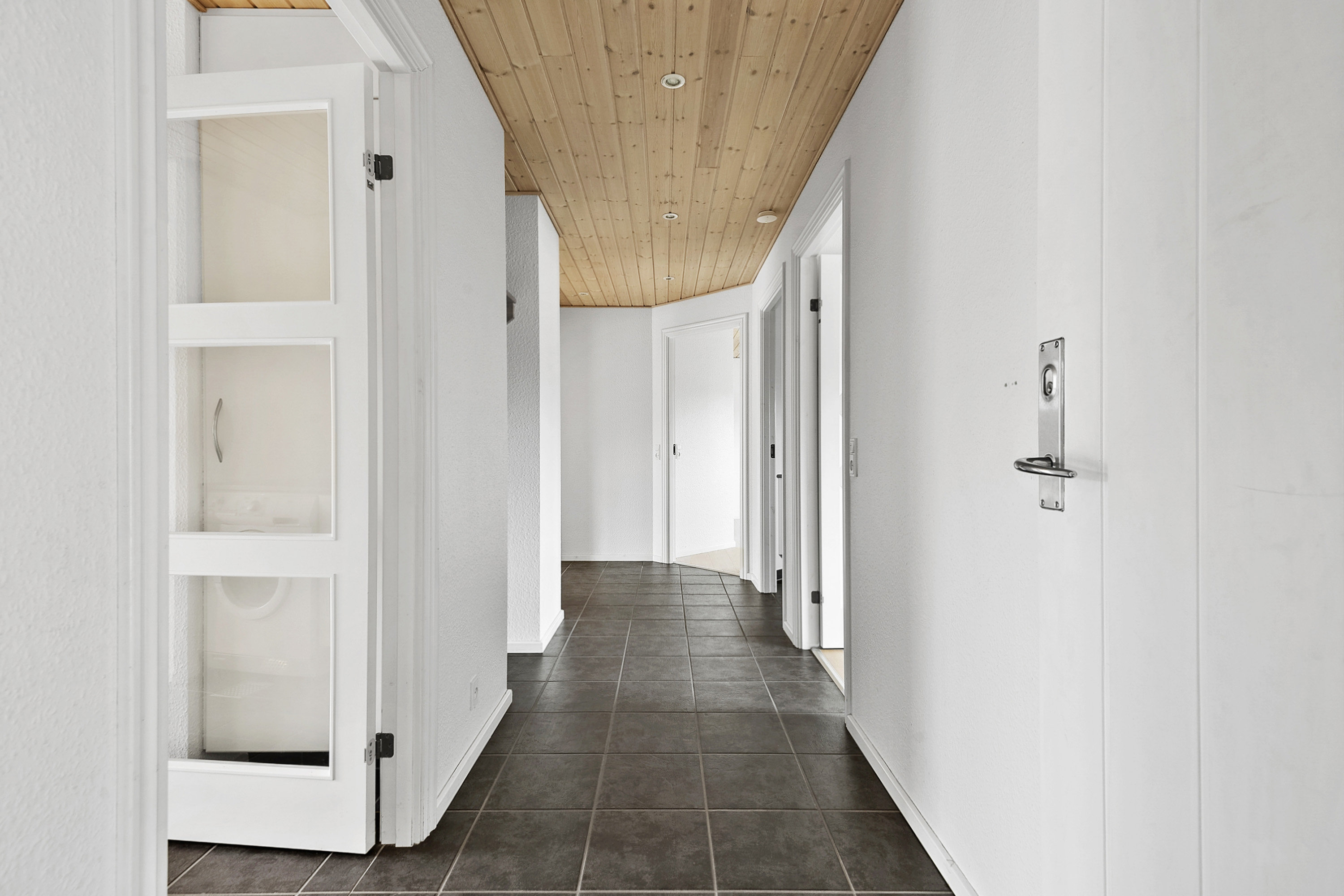 Fremhævet værelse billede i fuldskærmstilstand. Billede af Skoletoften 90, Guldager, 6710 Esbjerg V