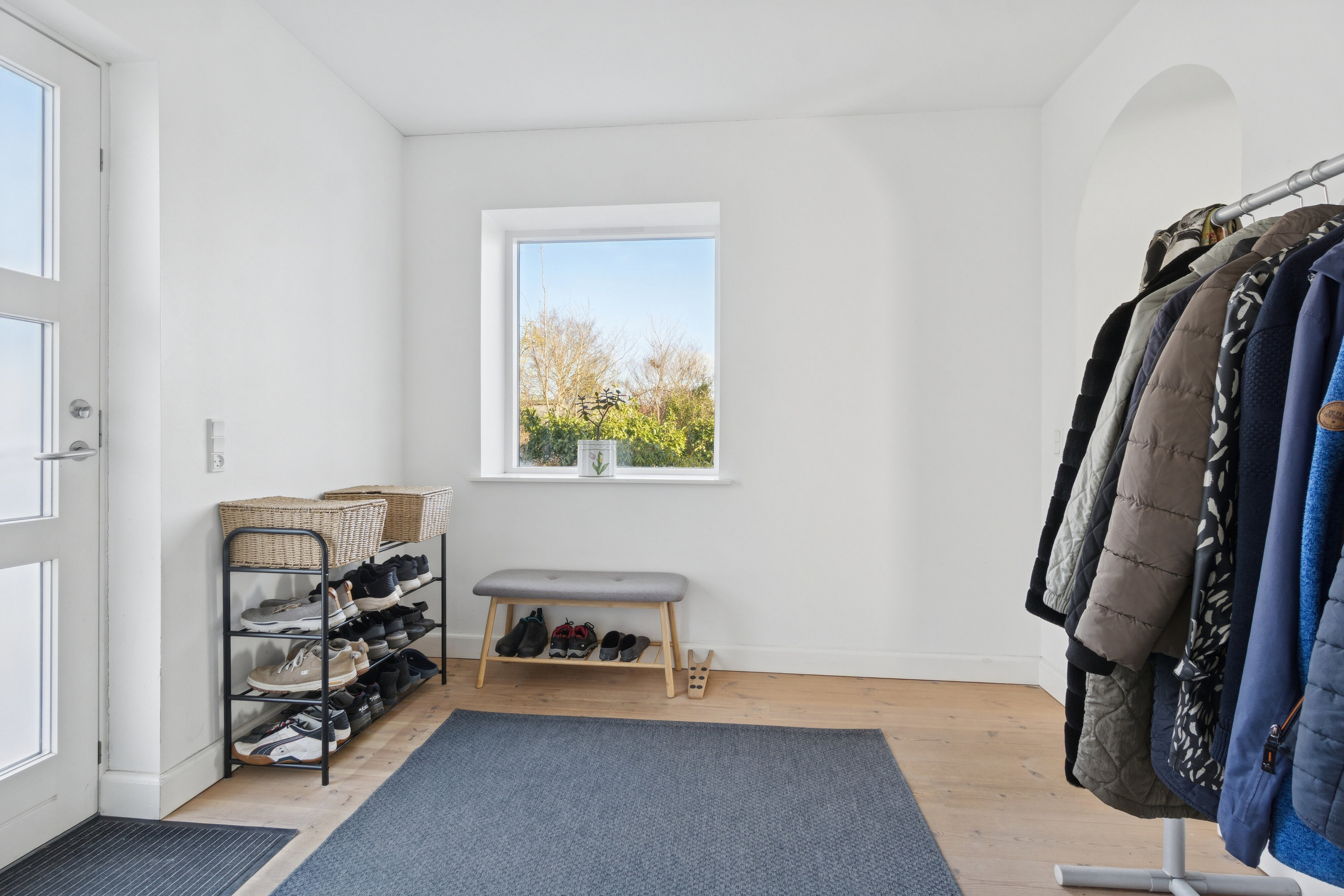 Fremhævet entré billede i fuldskærmstilstand. Billede af Ll Karlsmindevej 11, 3390 Hundested