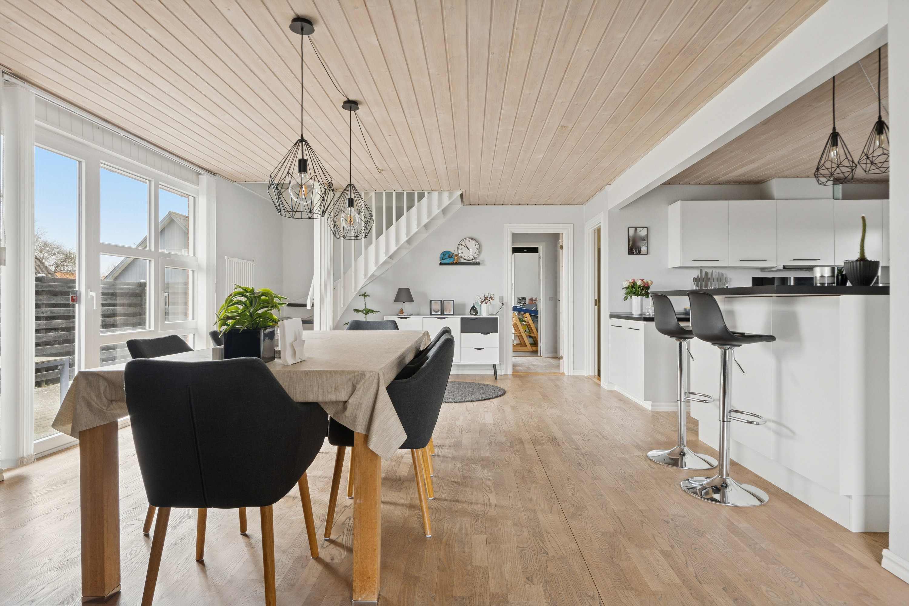 Fremhævet spisestue billede i fuldskærmstilstand. Billede af Valmuevej 6, 9870 Sindal