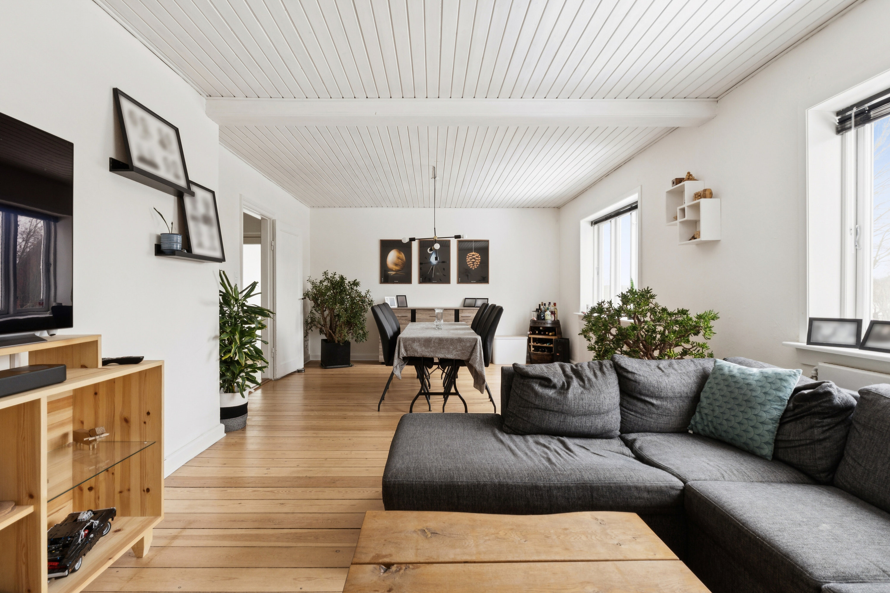 Fremhævet stue billede i fuldskærmstilstand. Billede af Assensvej 30, Kirkeby, 5771 Stenstrup