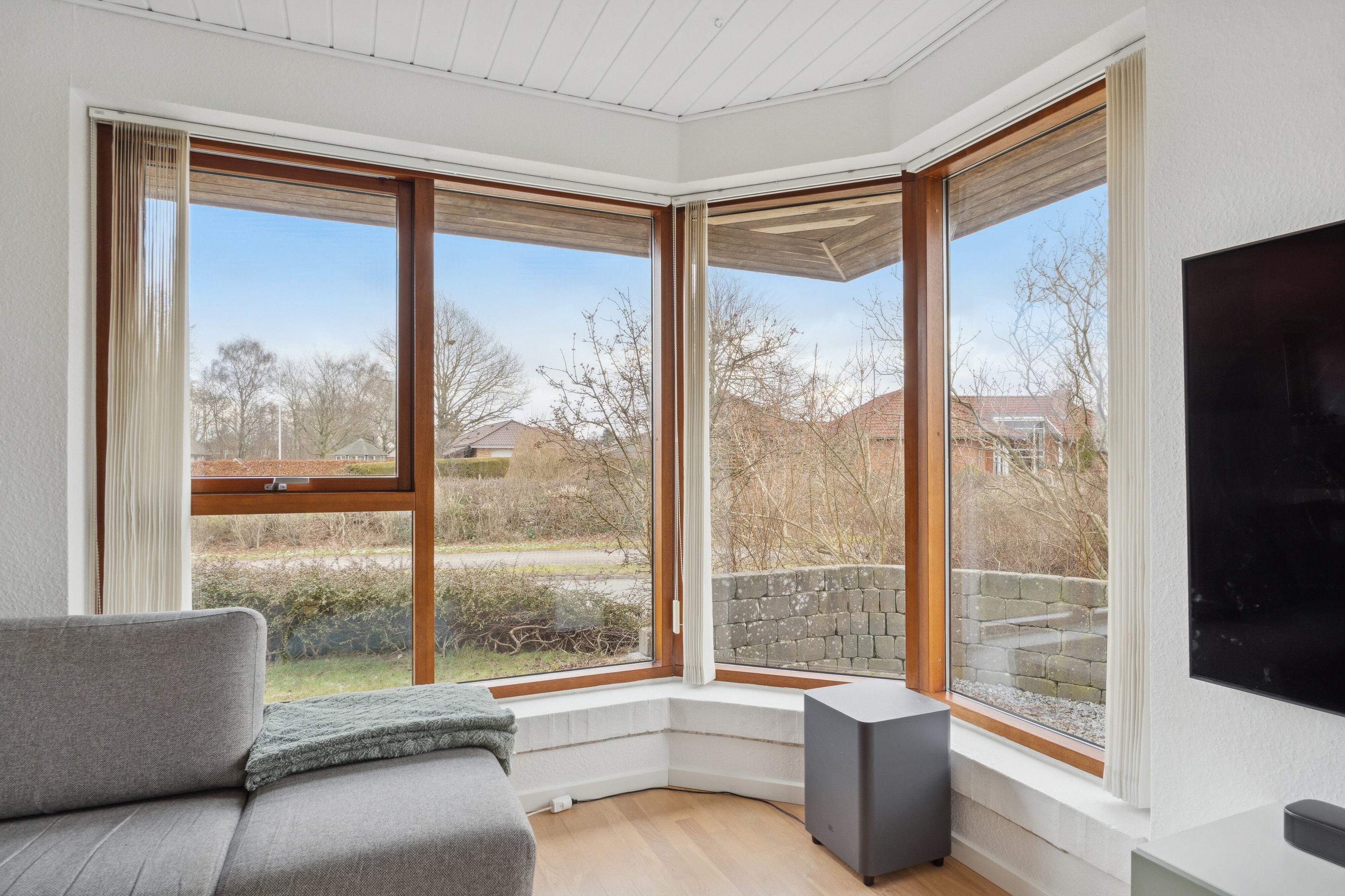 Fremhævet stue billede i fuldskærmstilstand. Billede af Rosenhaven 1, 8620 Kjellerup