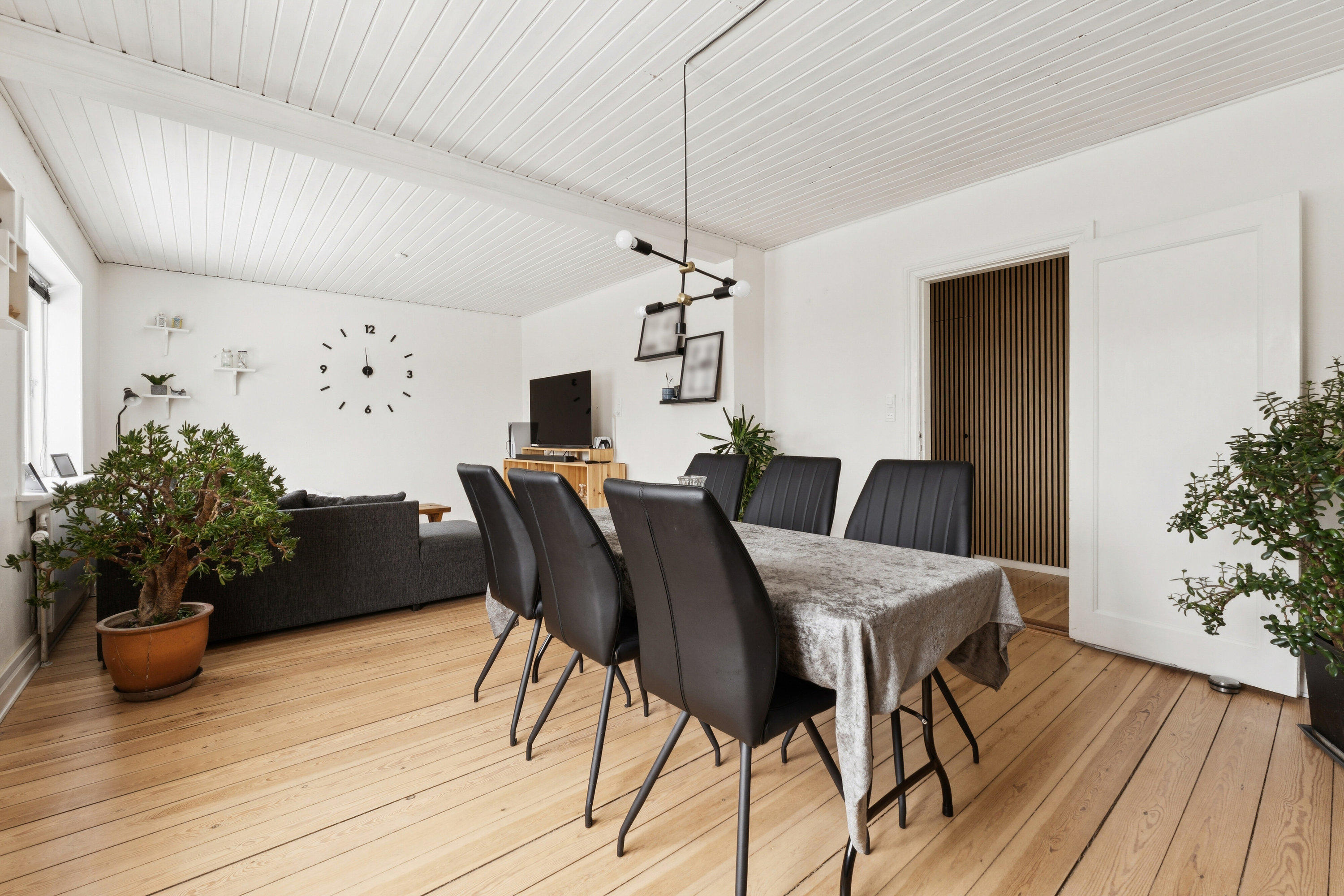 Fremhævet spisestue billede i fuldskærmstilstand. Billede af Assensvej 30, Kirkeby, 5771 Stenstrup