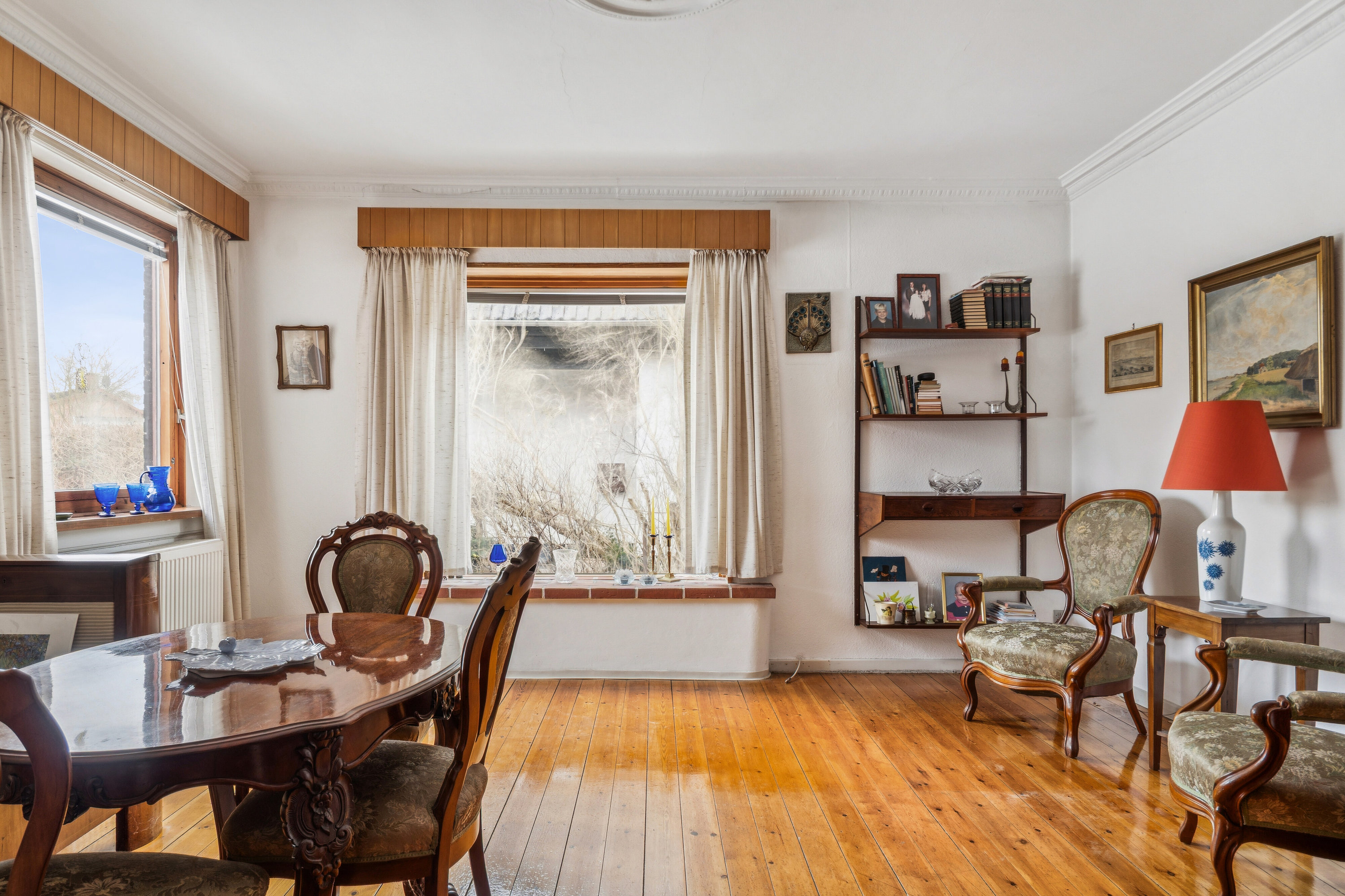 Fremhævet spisestue billede i fuldskærmstilstand. Billede af Nordbyvej 16, 2720 Vanløse