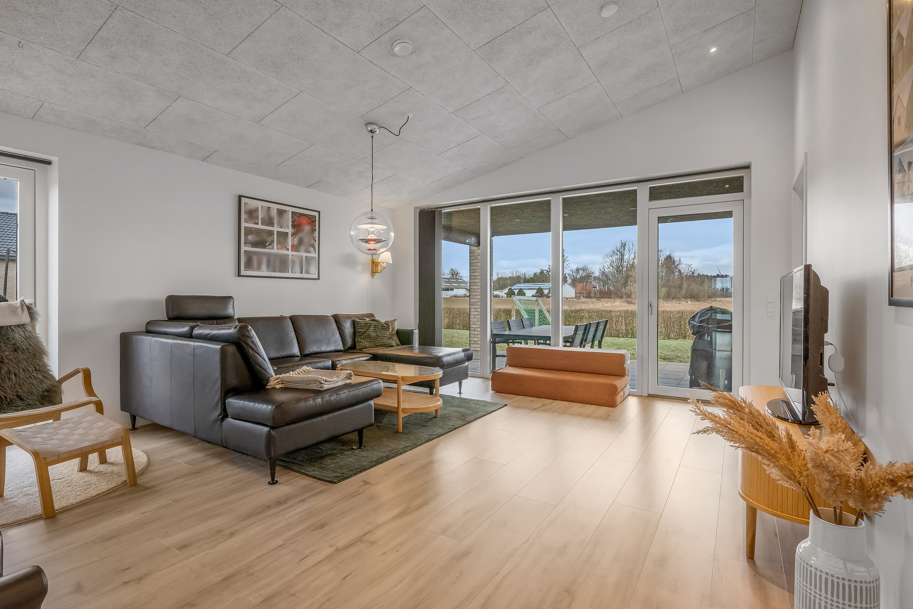 Fremhævet stue billede i fuldskærmstilstand. Billede af Hvalfisken 14, Mejrup, 7500 Holstebro