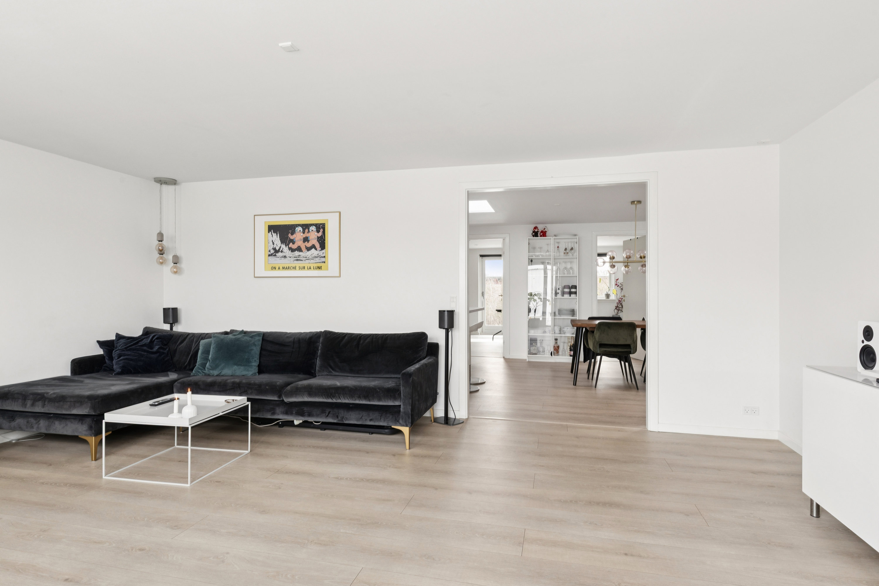 Fremhævet stue billede i fuldskærmstilstand. Billede af Bavneåsen 57, Fløng, 2640 Hedehusene