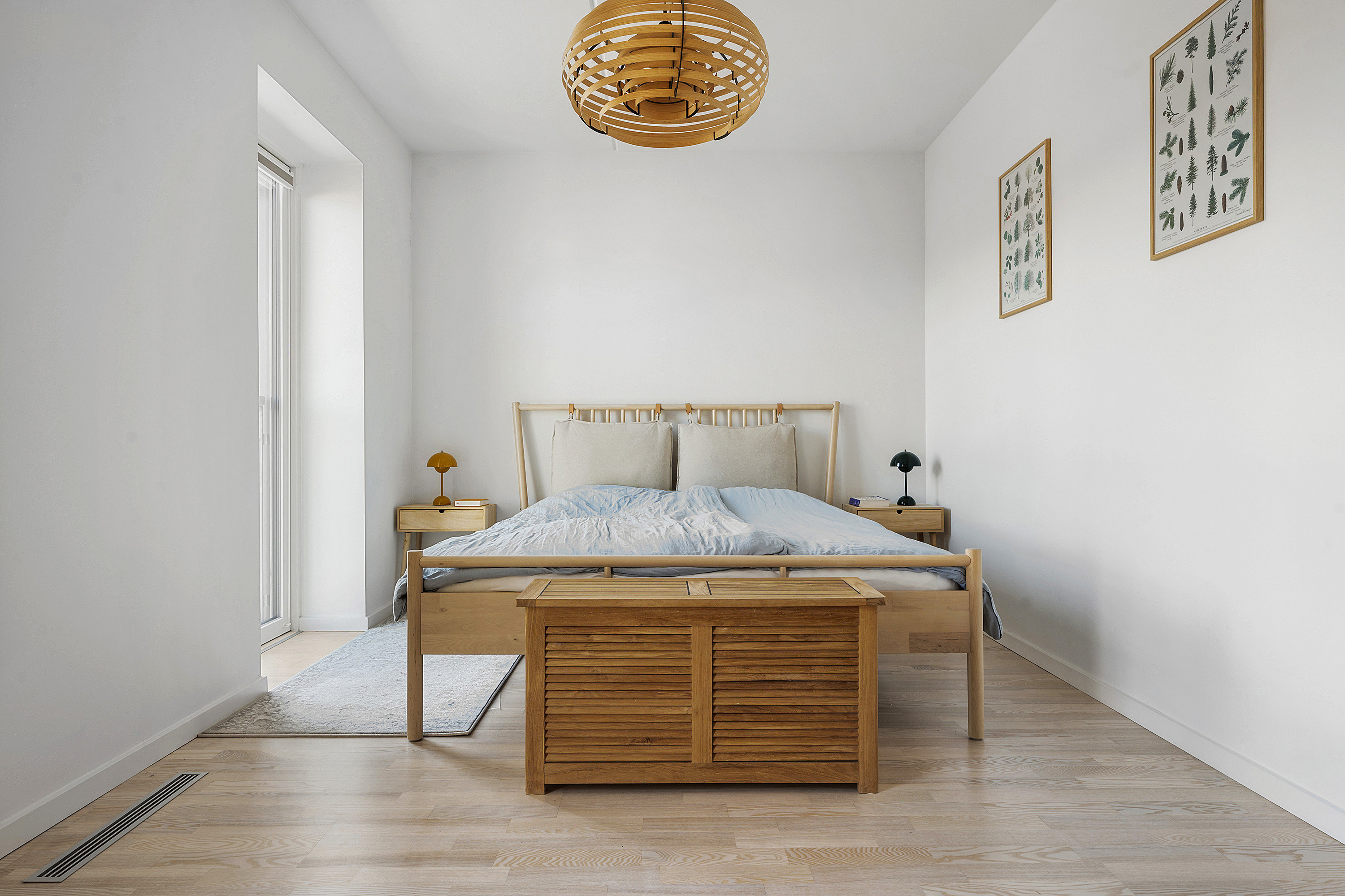 Fremhævet soveværelse billede i fuldskærmstilstand. Billede af Ralphs Vænge 1, 2950 Vedbæk