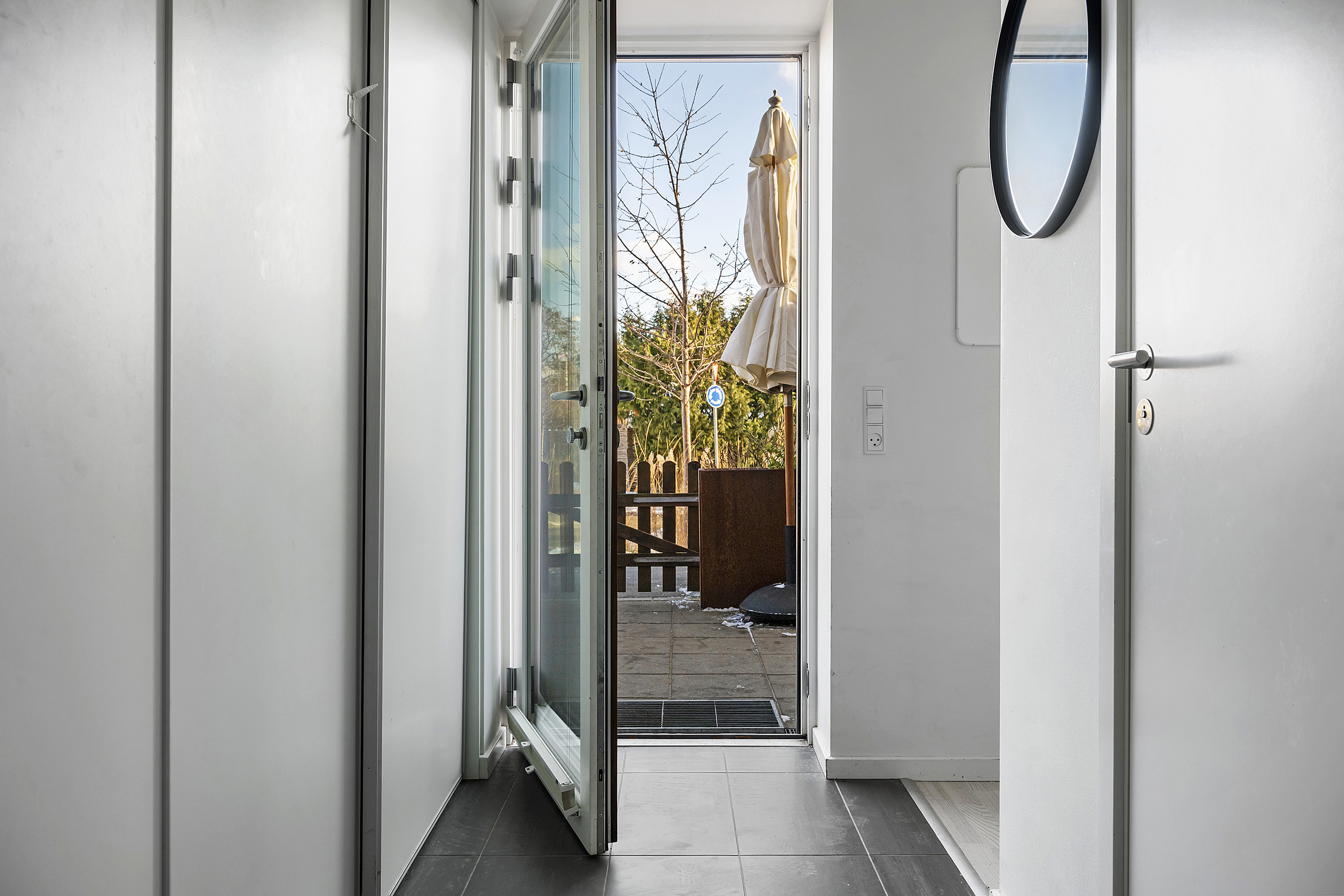 Fremhævet område billede i fuldskærmstilstand. Billede af Ralphs Vænge 1, 2950 Vedbæk