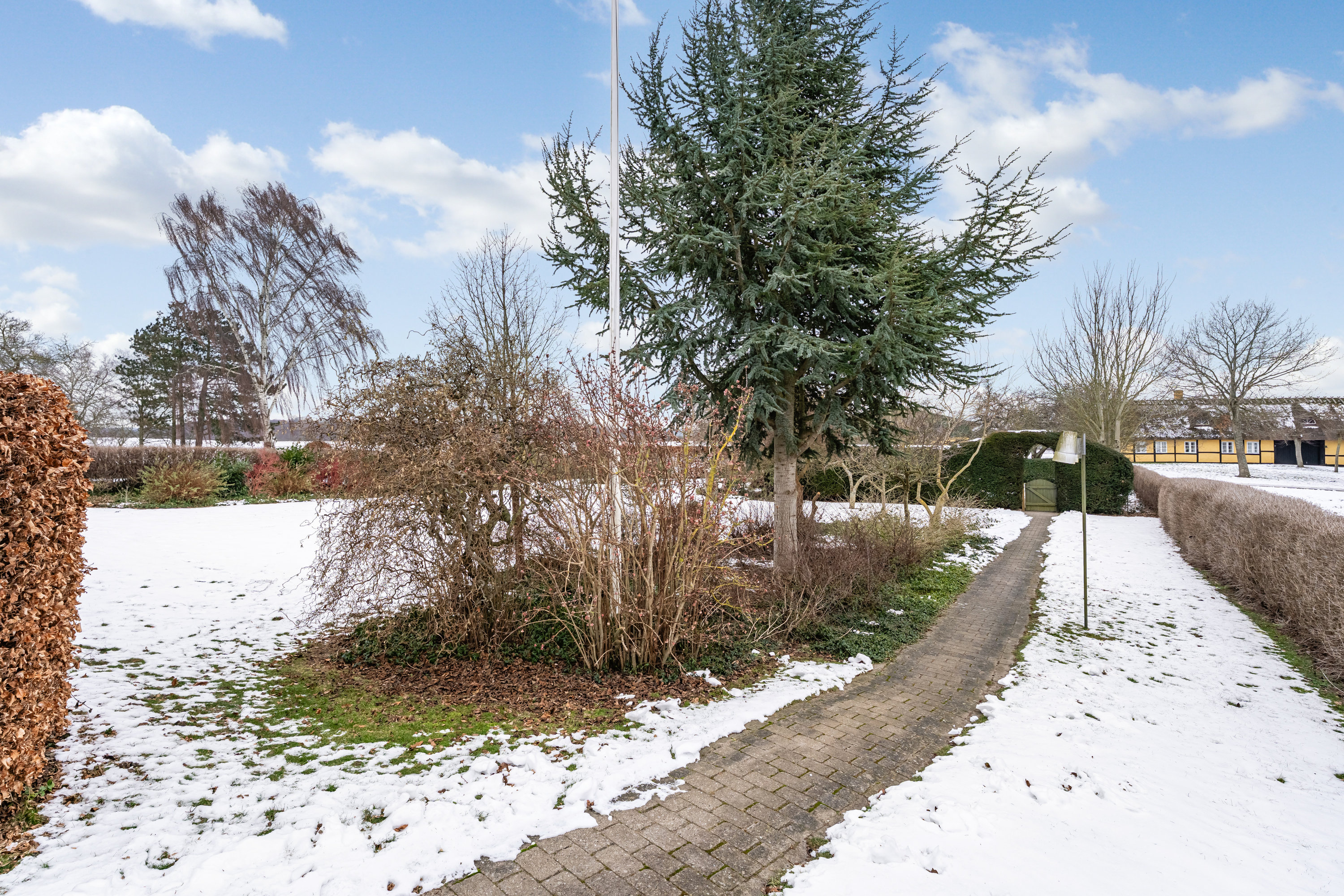 Fremhævet have billede i fuldskærmstilstand. Billede af Refshale Byvej 14, 4930 Maribo