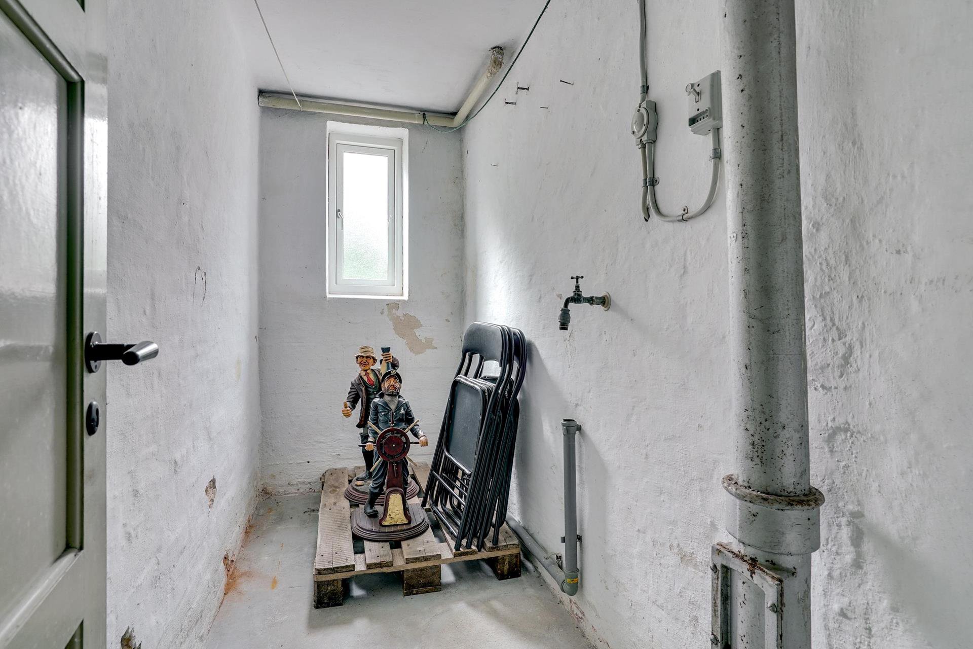 Fremhævet  billede i fuldskærmstilstand. Billede af Østre Alle 81, st.. tv., 9000 Aalborg