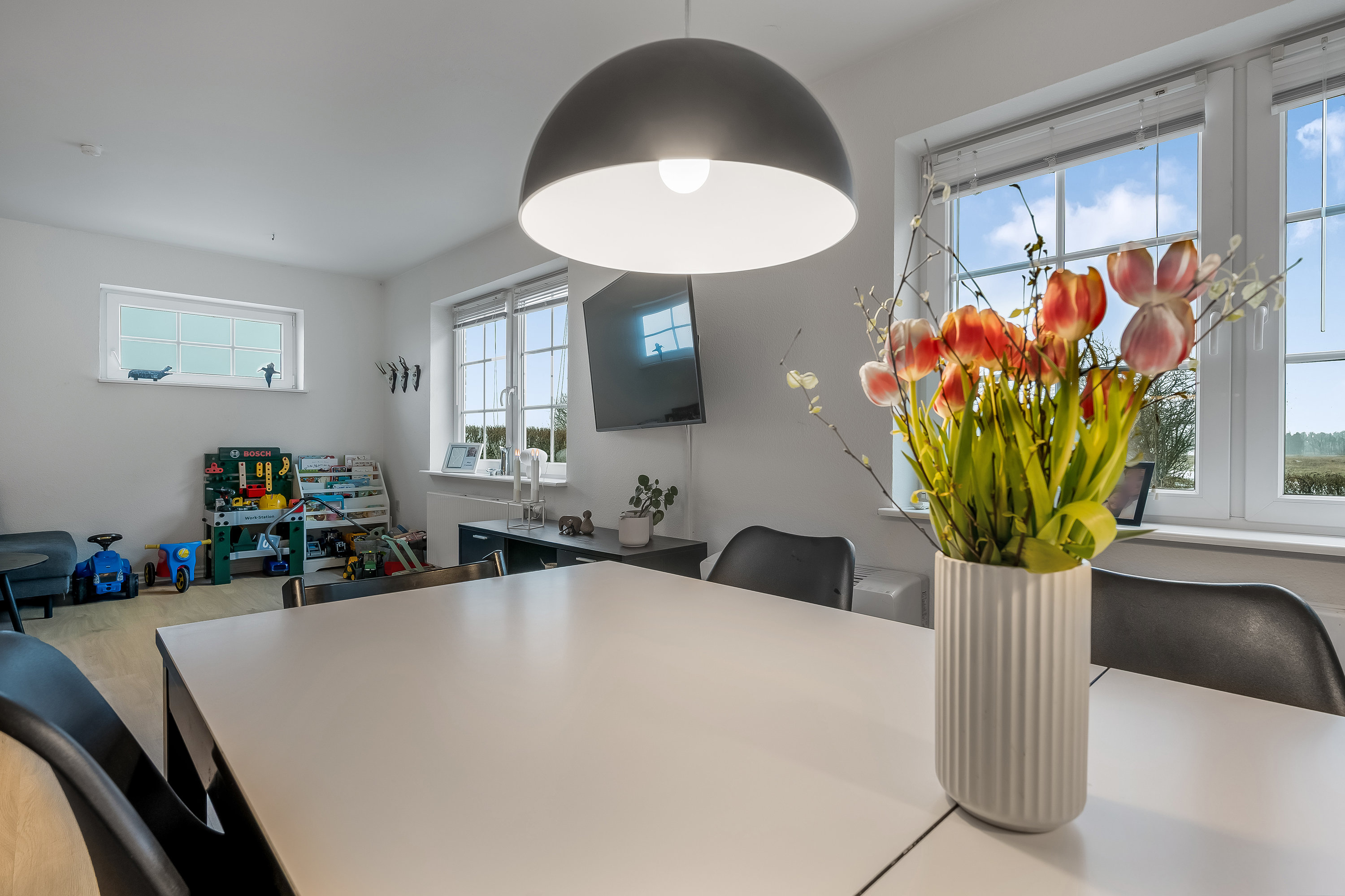 Fremhævet andet billede i fuldskærmstilstand. Billede af Sønderhedevej 11, Østerby, 6280 Højer