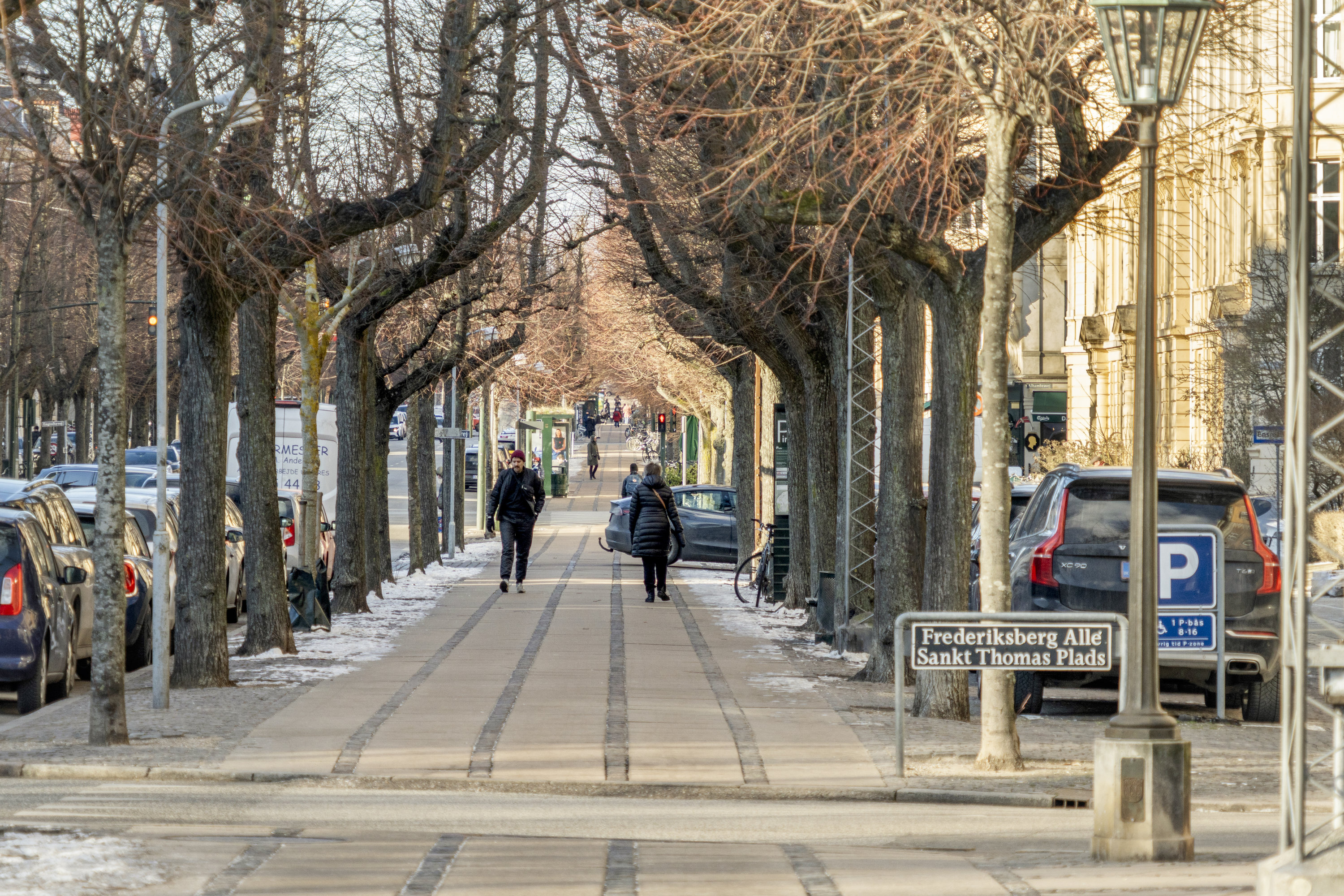 Fremhævet  billede i fuldskærmstilstand. Billede af Frederiksberg Allé 28, 1., 1820 Frederiksberg C