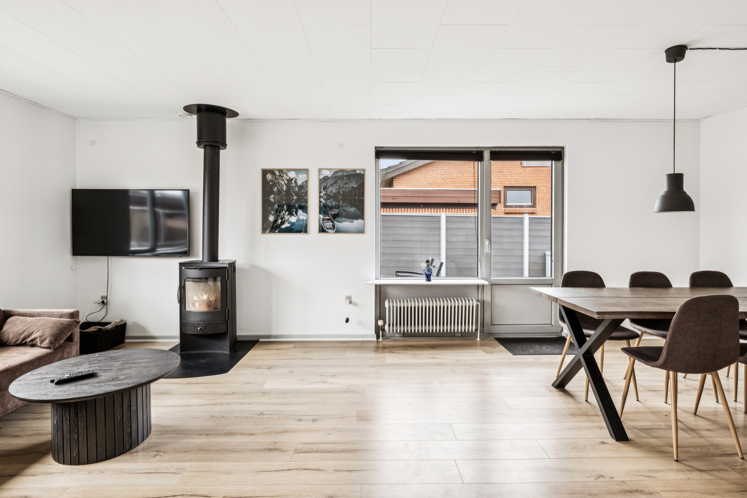 Fremhævet stue billede i fuldskærmstilstand. Billede af Højlundsvej 8, 7850 Stoholm Jyll