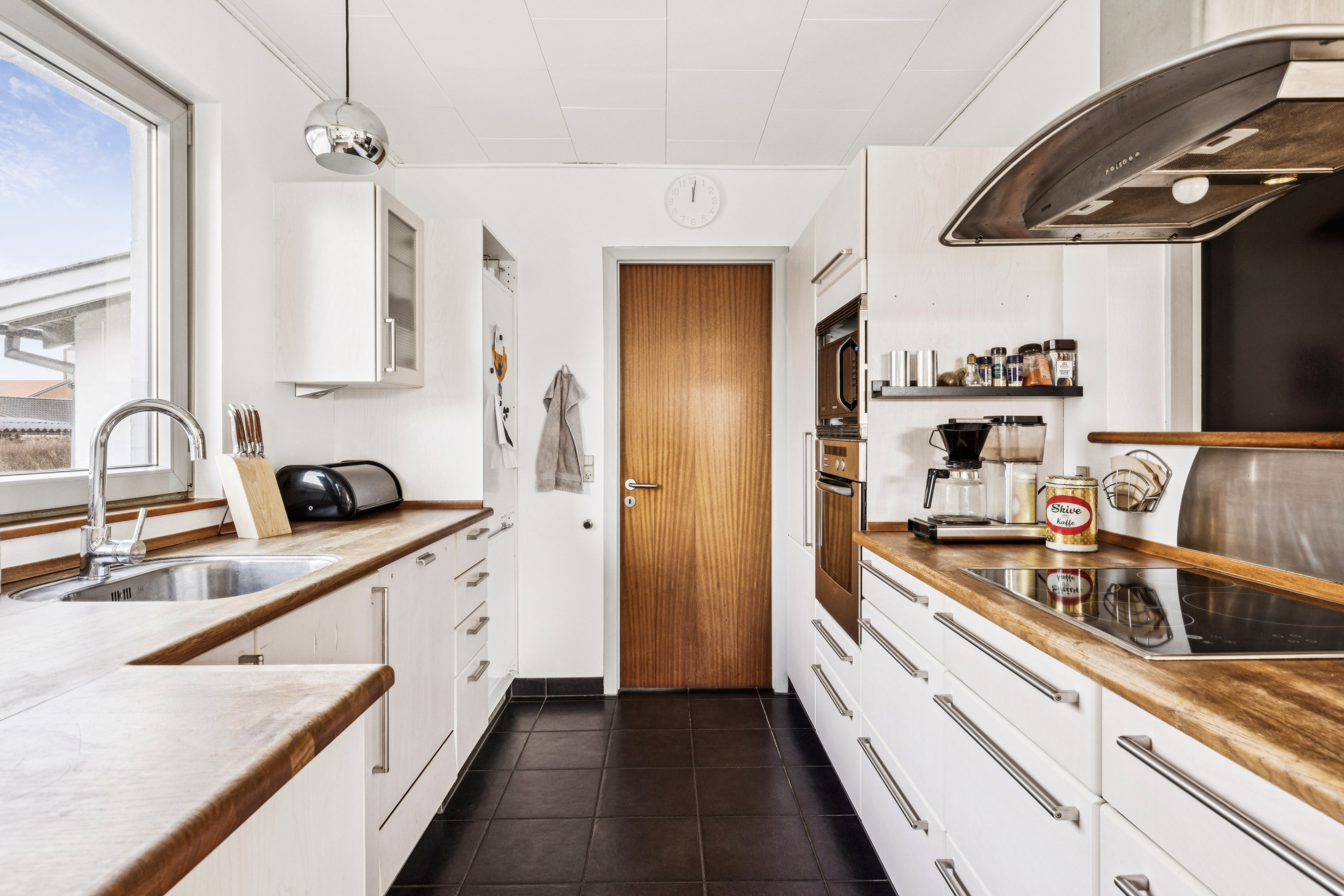 Fremhævet køkken billede i fuldskærmstilstand. Billede af Højlundsvej 8, 7850 Stoholm Jyll