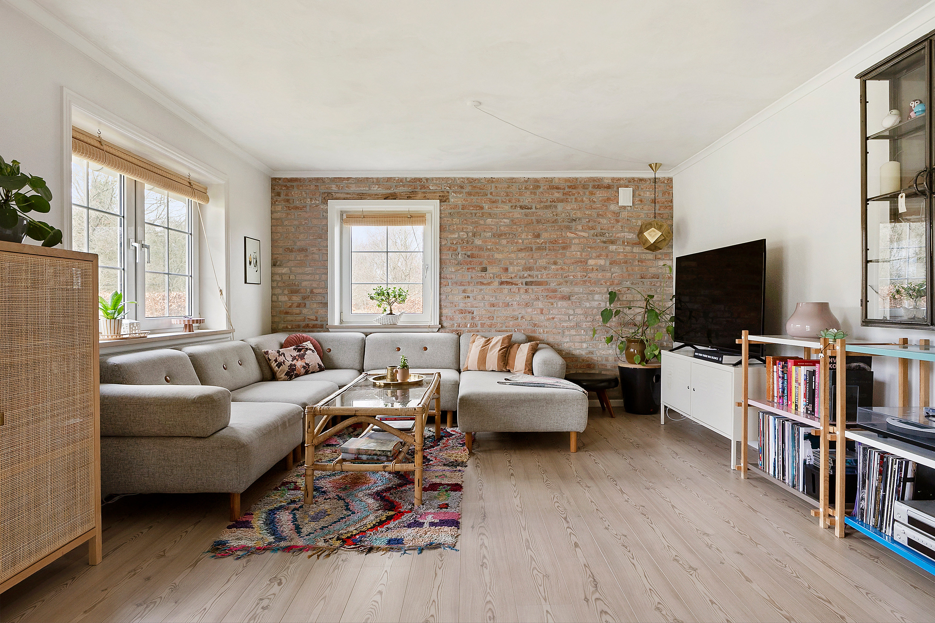 Fremhævet stue billede i fuldskærmstilstand. Billede af Lustrupvej 42, 6760 Ribe