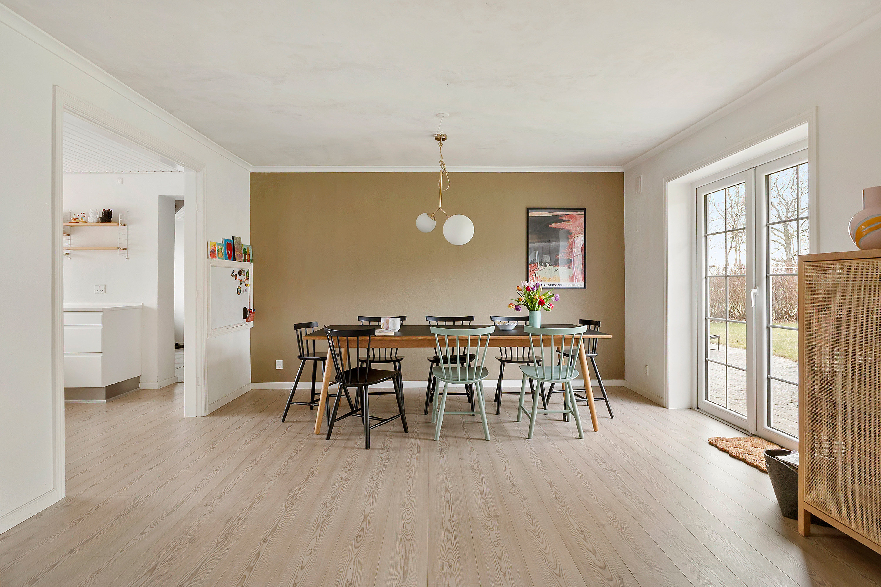 Fremhævet spisestue billede i fuldskærmstilstand. Billede af Lustrupvej 42, 6760 Ribe