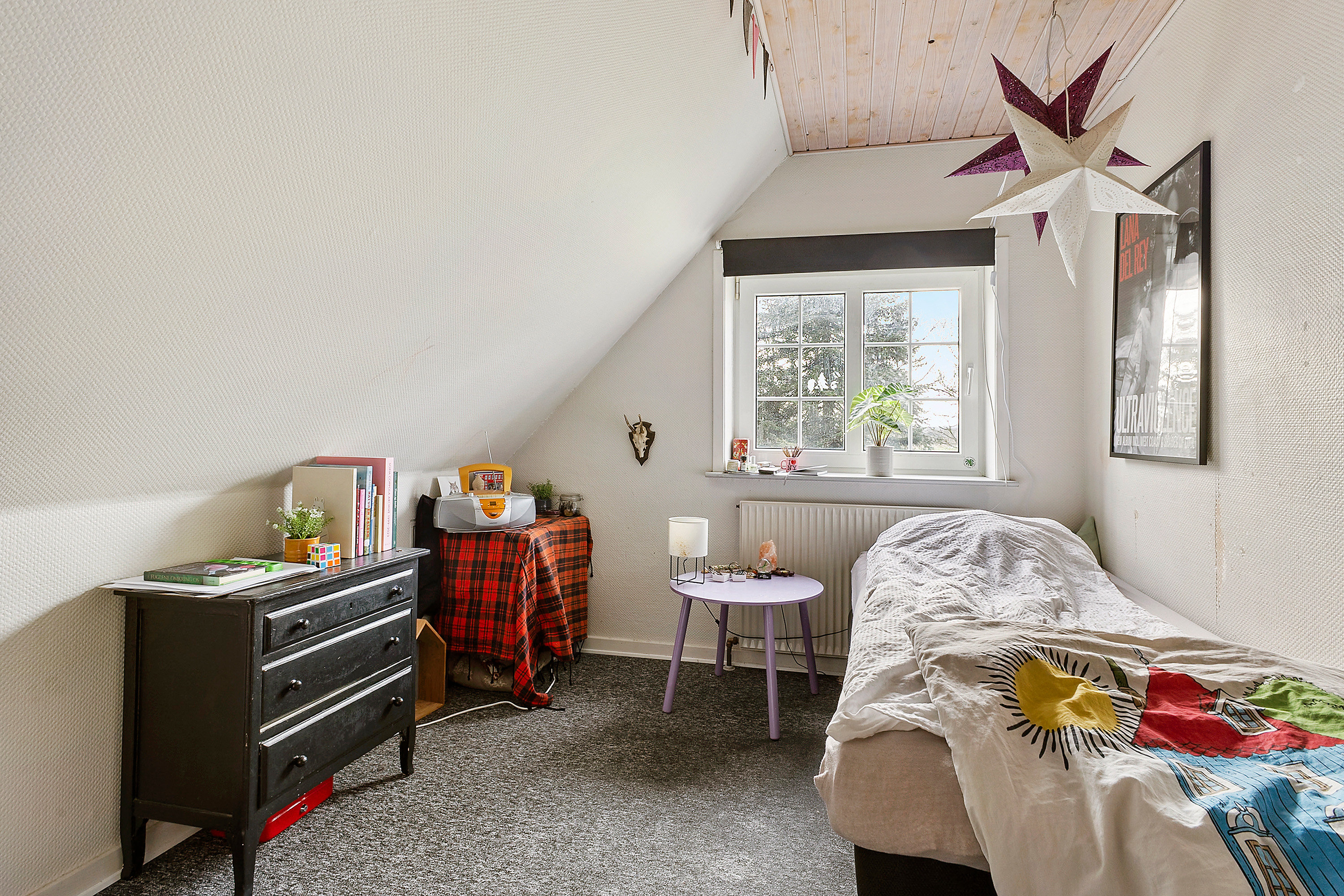 Fremhævet soveværelse billede i fuldskærmstilstand. Billede af Lustrupvej 42, 6760 Ribe