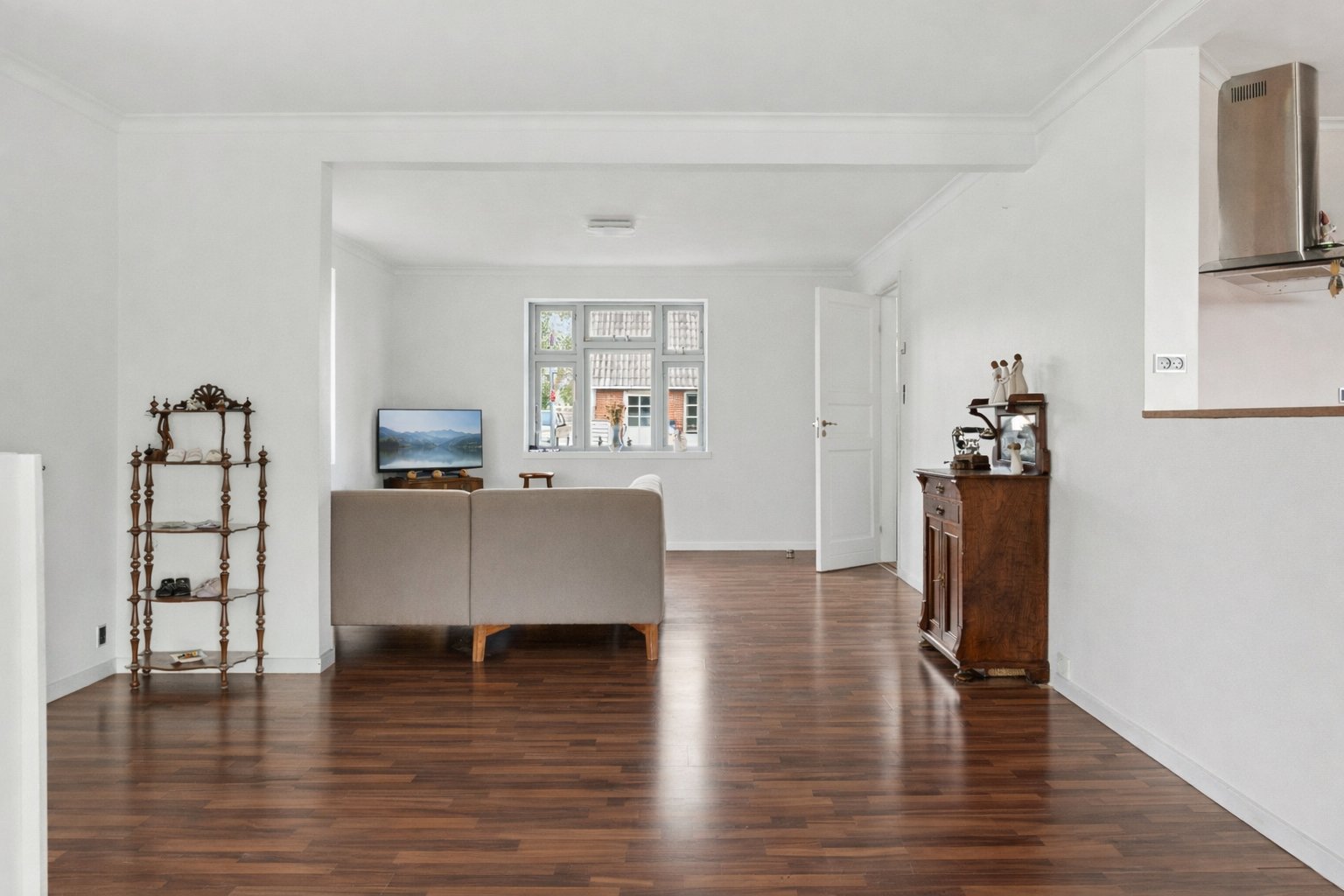 Fremhævet stue billede i fuldskærmstilstand. Billede af Sørby Hovedgade 22, Sørbymagle, 4200 Slagelse