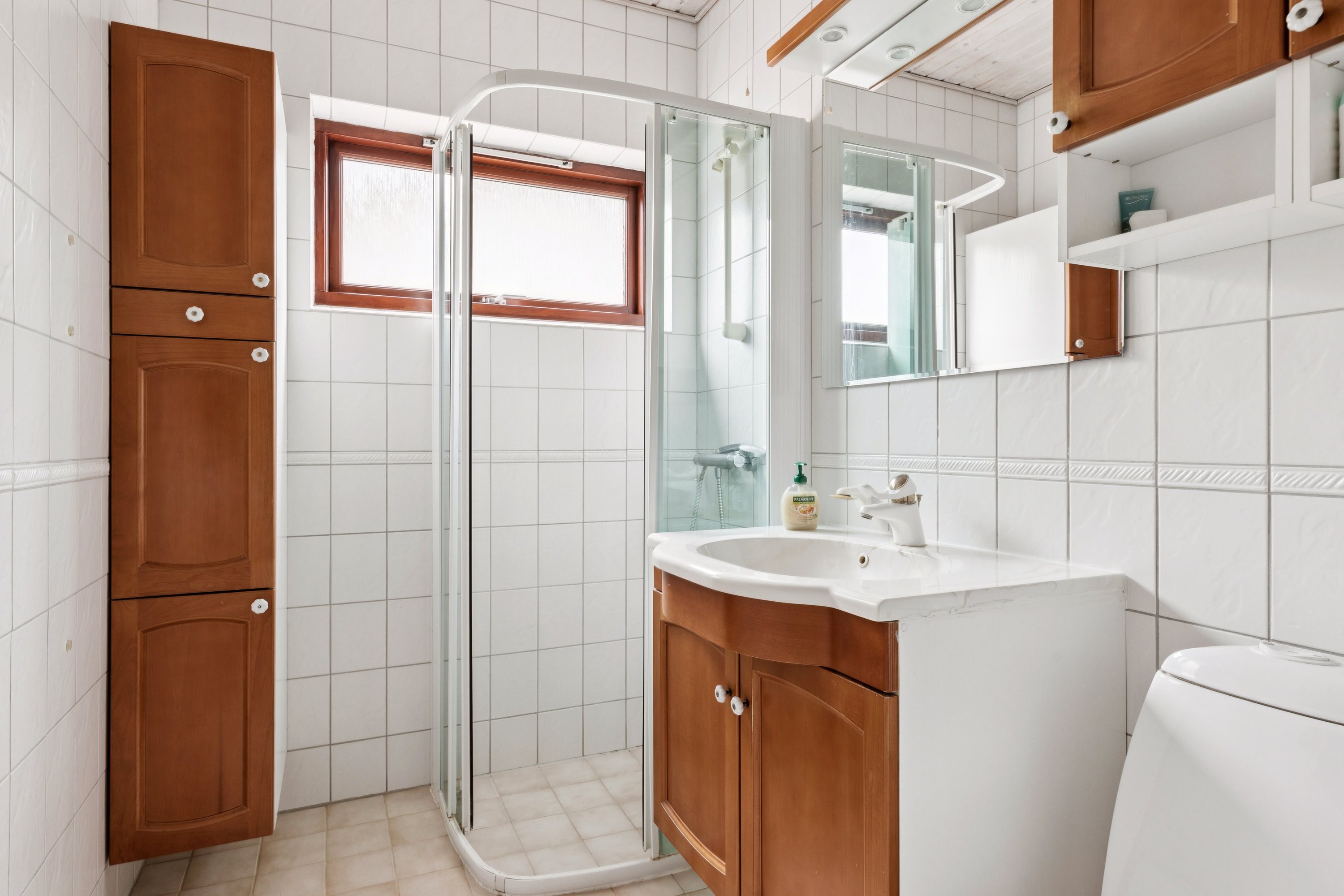 Fremhævet badeværelse billede i fuldskærmstilstand. Billede af Højgårdstoften 155, 2630 Taastrup