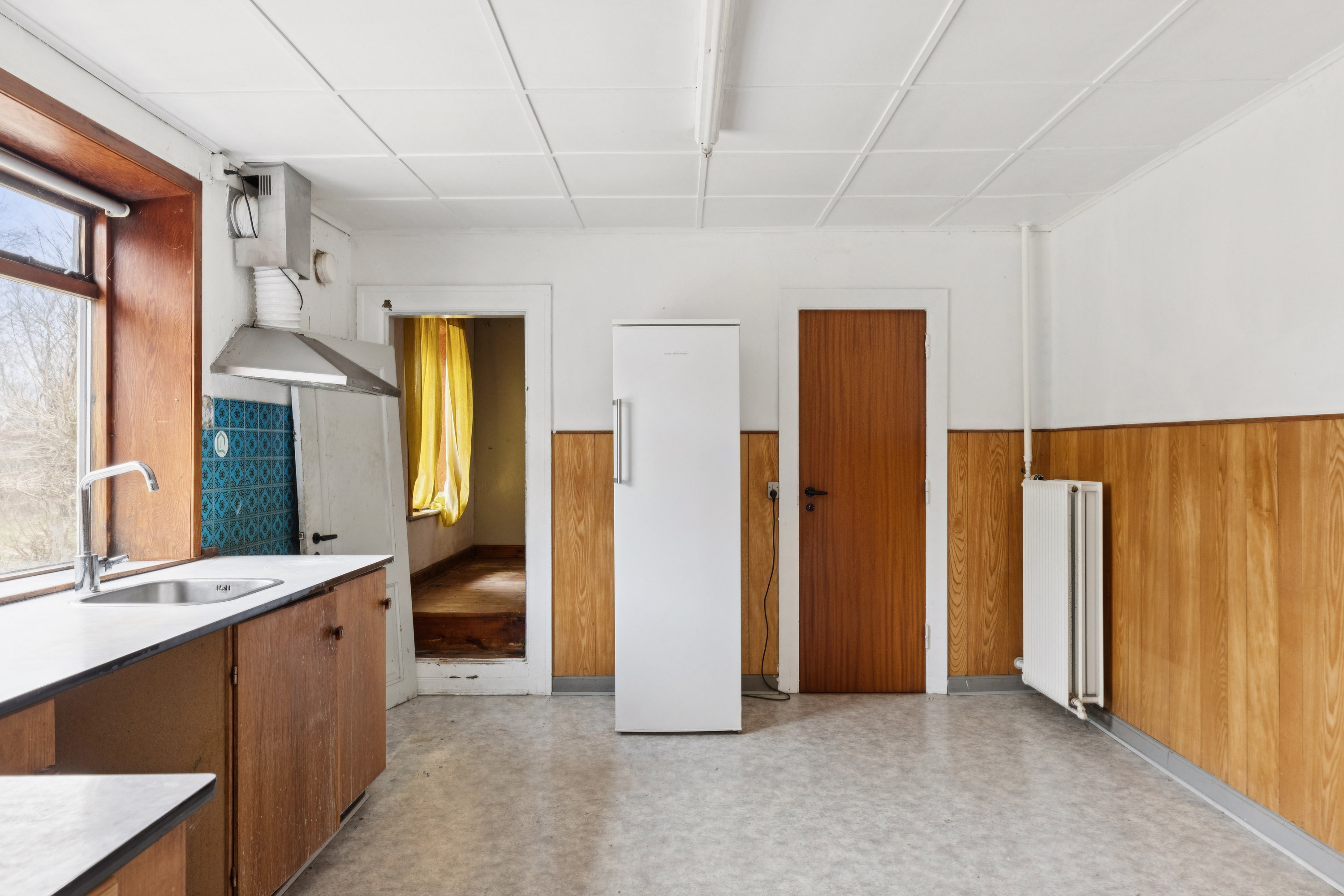 Fremhævet køkken billede i fuldskærmstilstand. Billede af Præstegårdsvej 8, Jernved, 6771 Gredstedbro