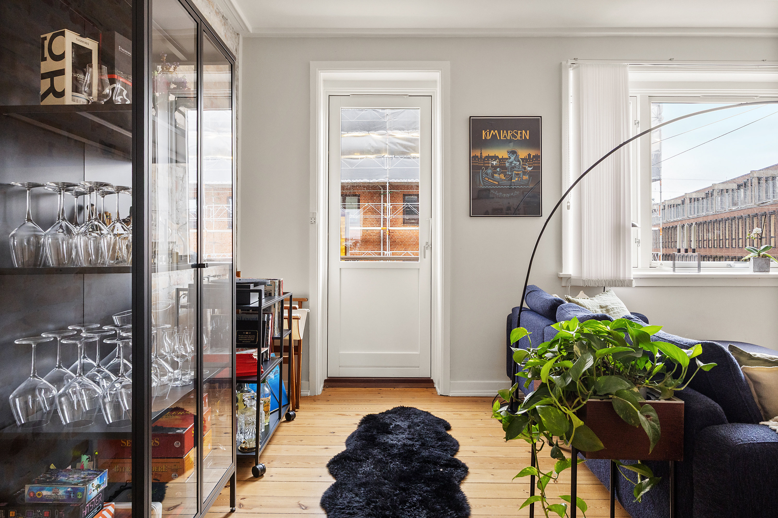 Fremhævet stue billede i fuldskærmstilstand. Billede af Vibevej 45, 2. tv., 2400 København NV