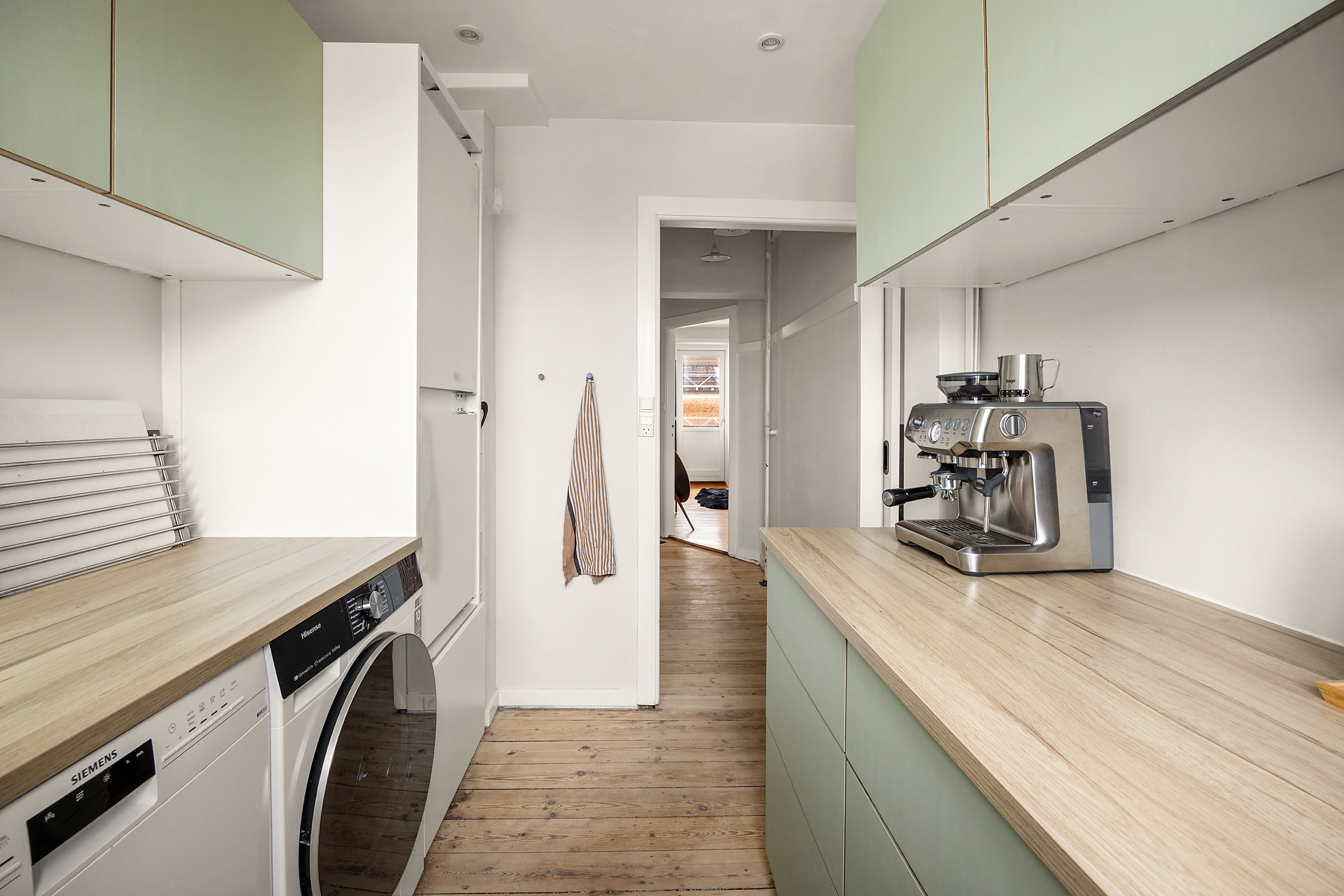 Fremhævet køkken billede i fuldskærmstilstand. Billede af Vibevej 45, 2. tv., 2400 København NV