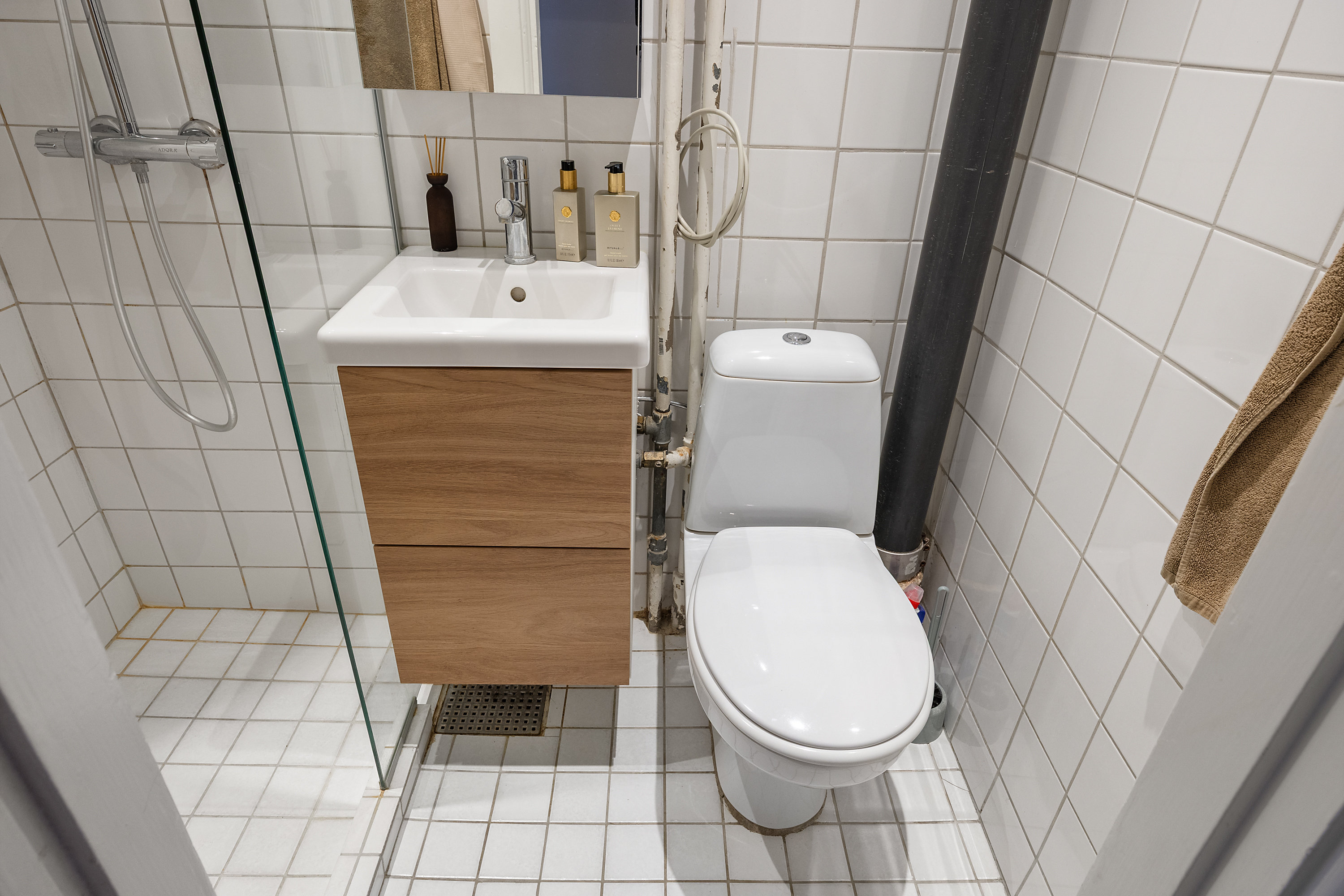 Fremhævet badeværelse billede i fuldskærmstilstand. Billede af Vibevej 45, 2. tv., 2400 København NV