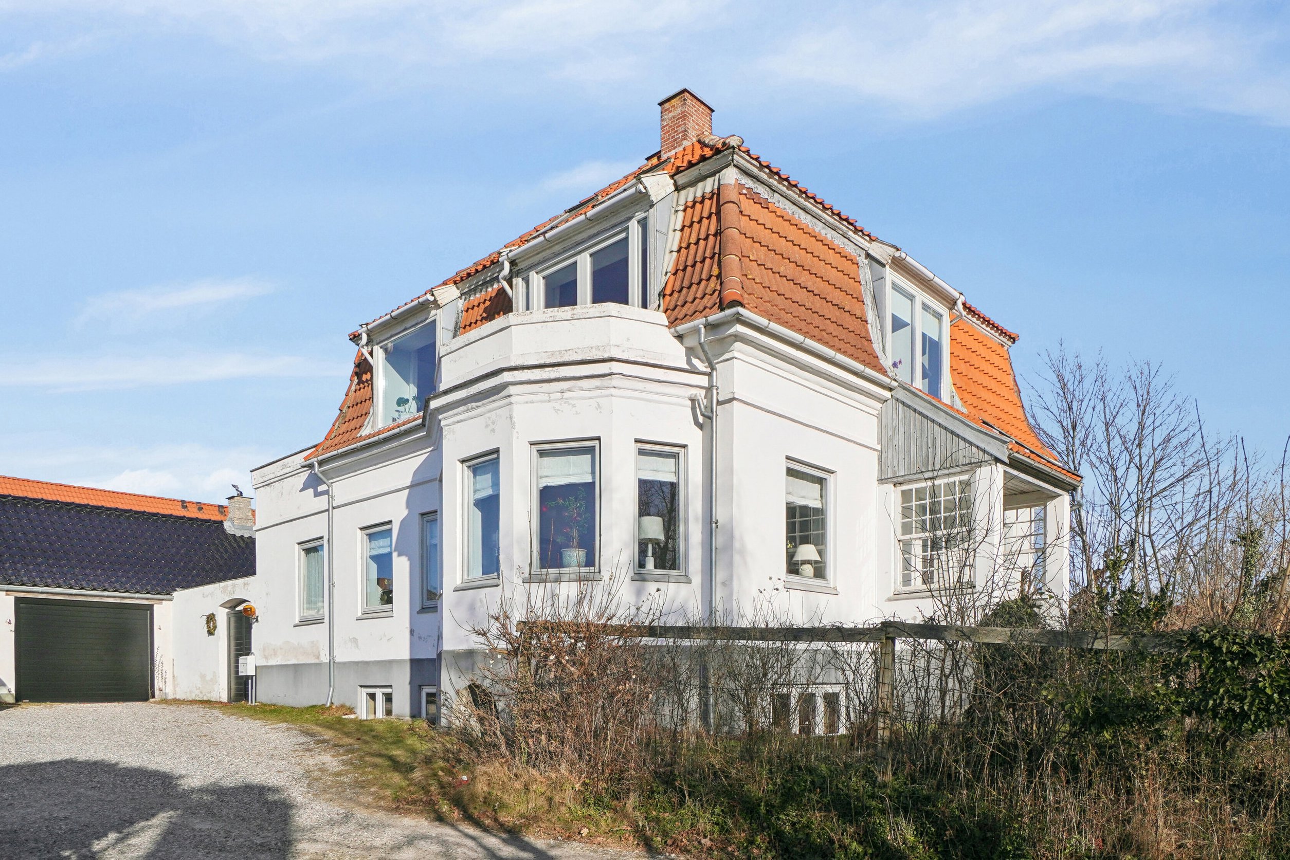 Fremhævet set fra vejen billede i fuldskærmstilstand. Billede af Ll Karlsmindevej 11, 3390 Hundested