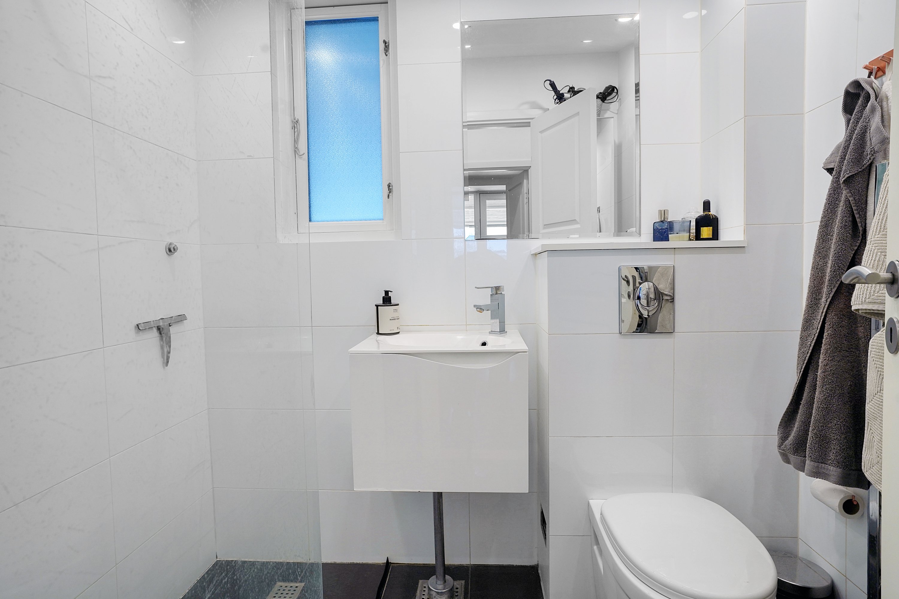 Fremhævet badeværelse billede i fuldskærmstilstand. Billede af Teglgårdsvej 359C, 3050 Humlebæk