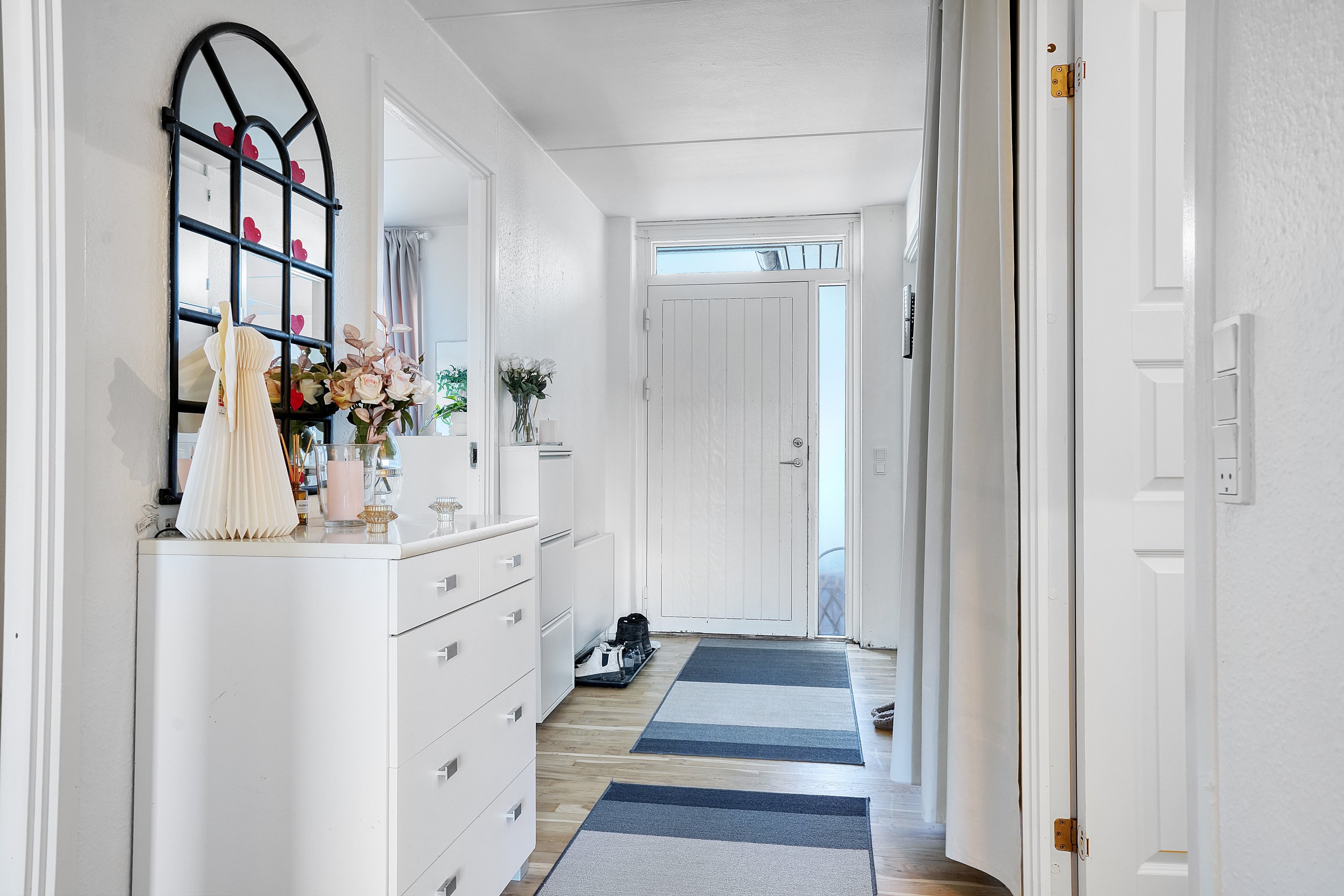 Fremhævet entré billede i fuldskærmstilstand. Billede af Kildevangsparken 18, 4390 Vipperød