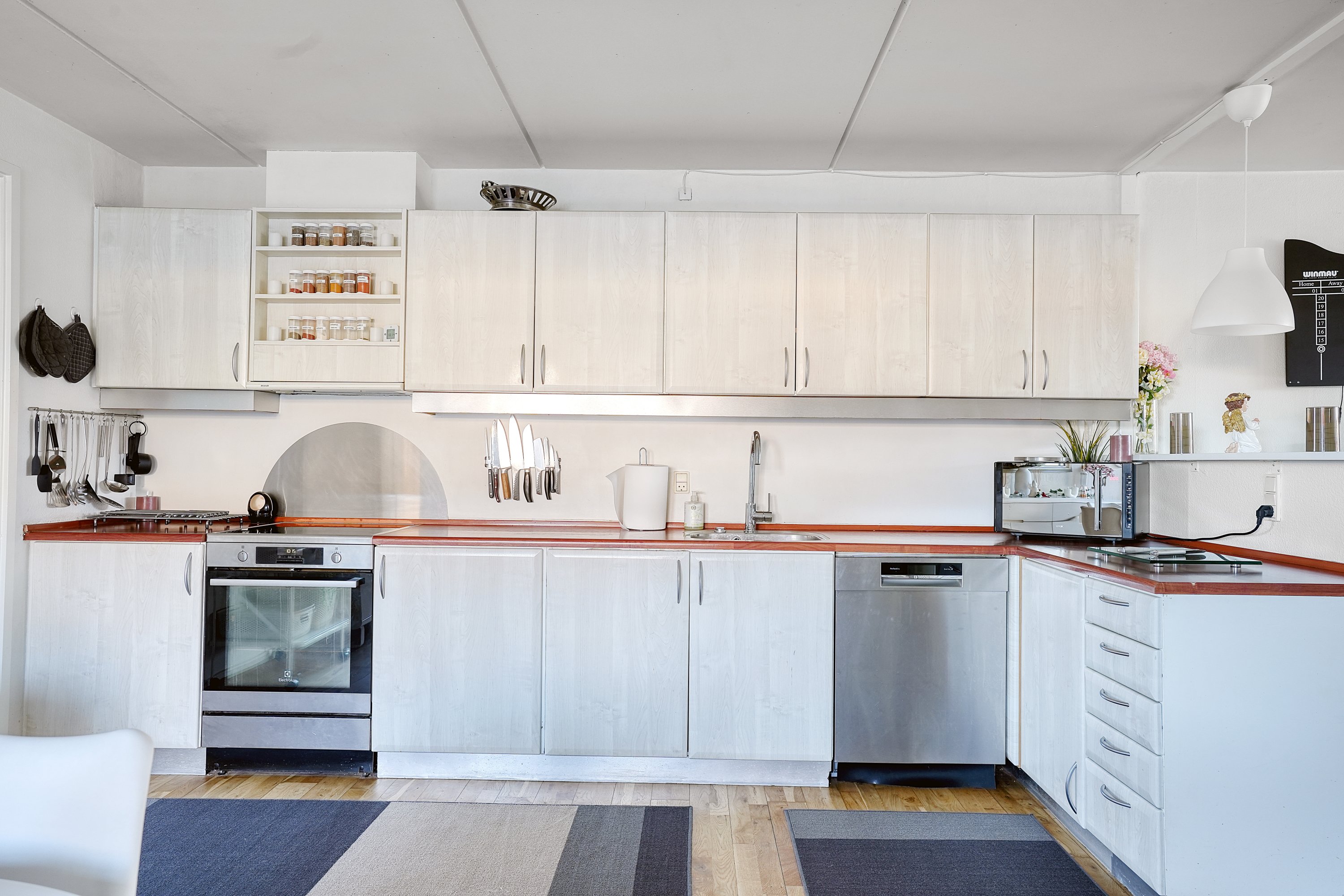 Fremhævet køkken billede i fuldskærmstilstand. Billede af Kildevangsparken 18, 4390 Vipperød