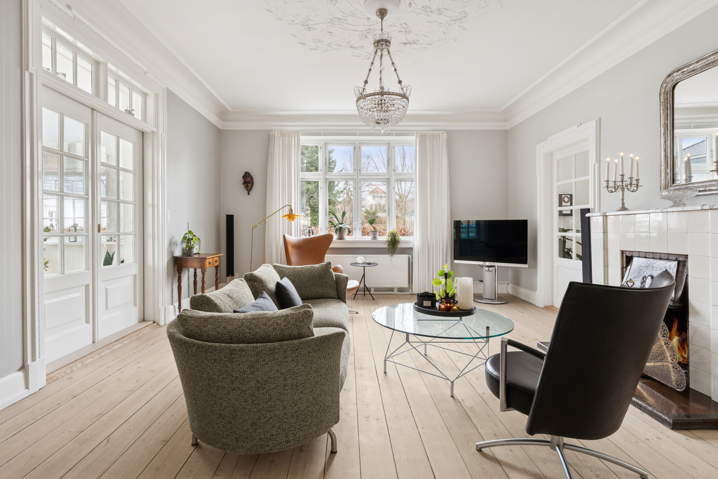 Fremhævet stue billede i fuldskærmstilstand. Billede af Rafns Alle 2, 9000 Aalborg