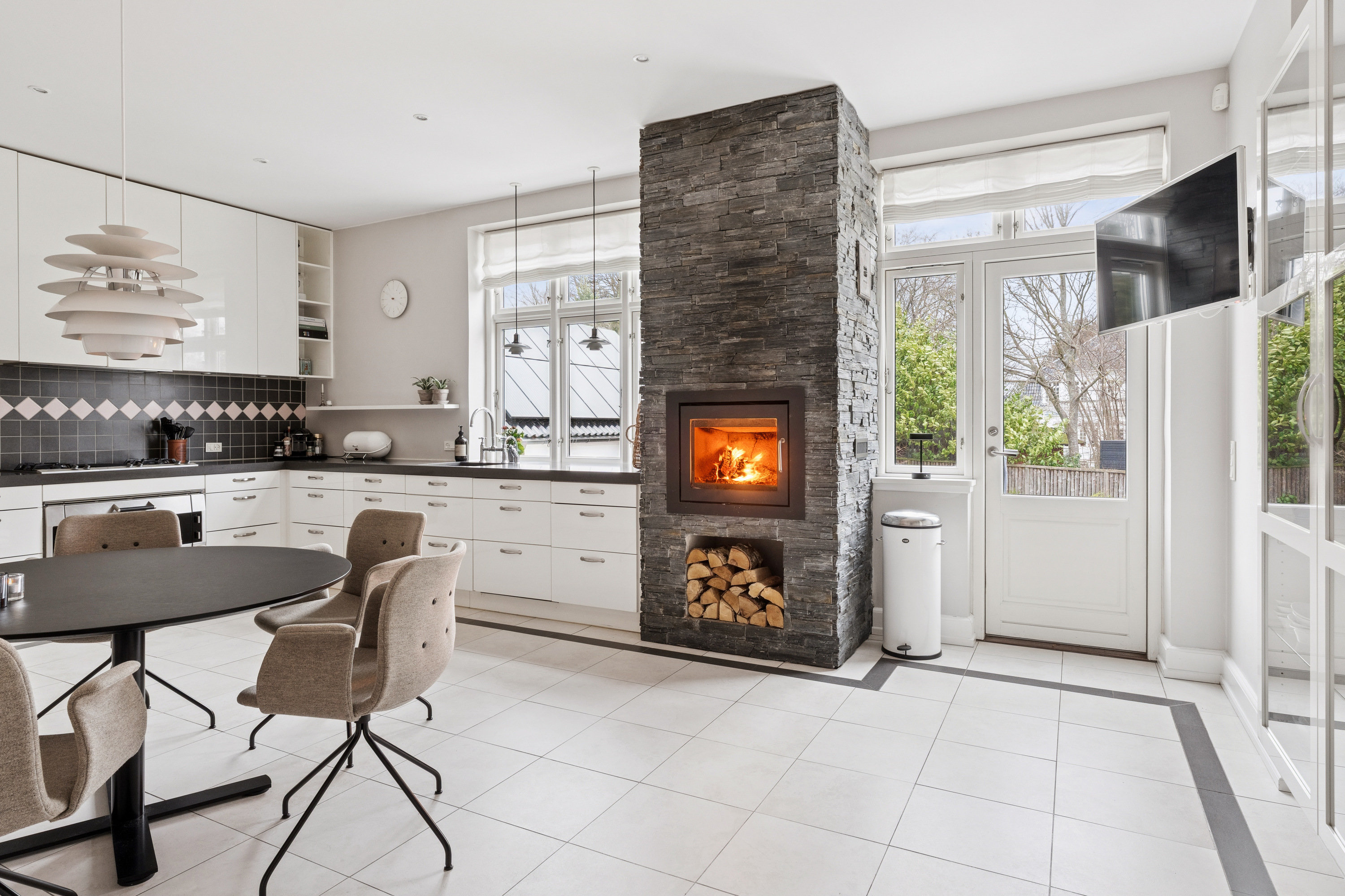 Fremhævet køkken billede i fuldskærmstilstand. Billede af Rafns Alle 2, 9000 Aalborg