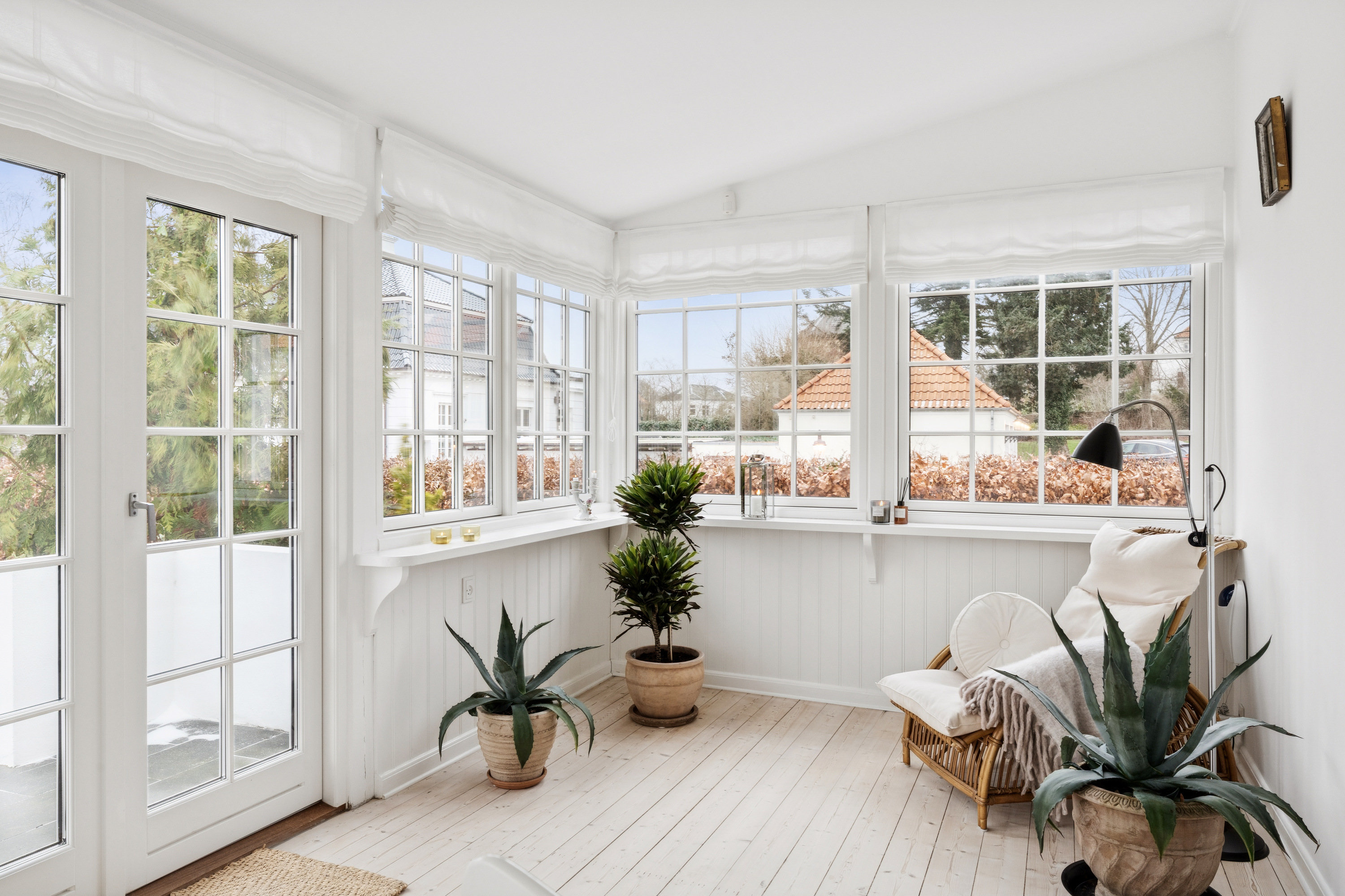 Fremhævet udestue billede i fuldskærmstilstand. Billede af Rafns Alle 2, 9000 Aalborg